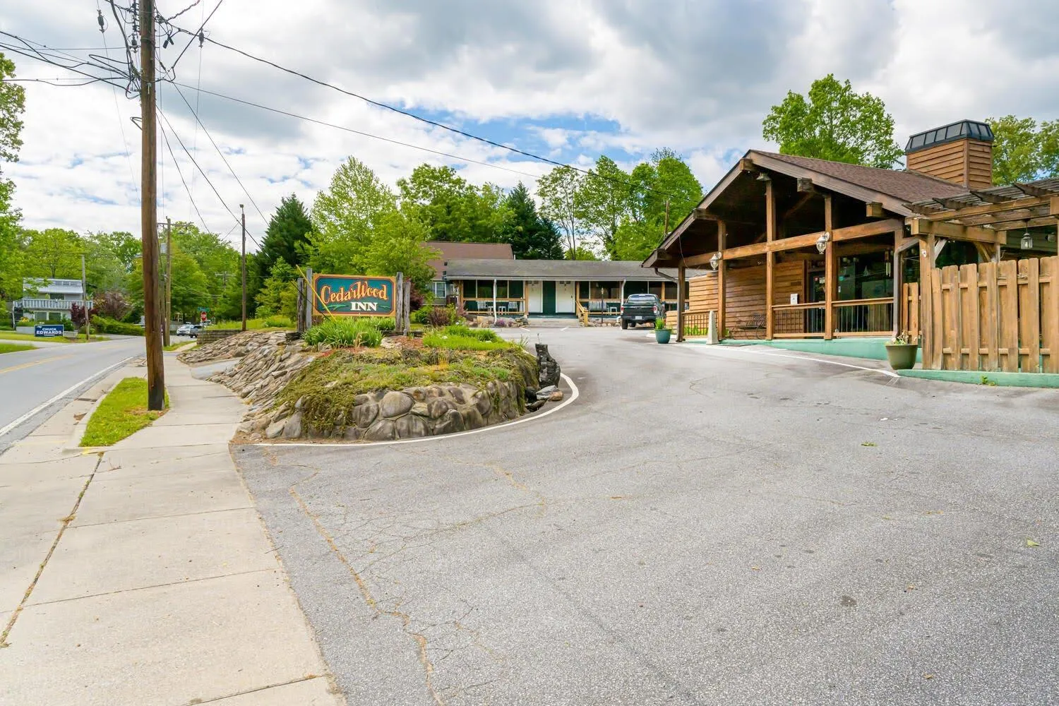 Property building in CedarWood Inn