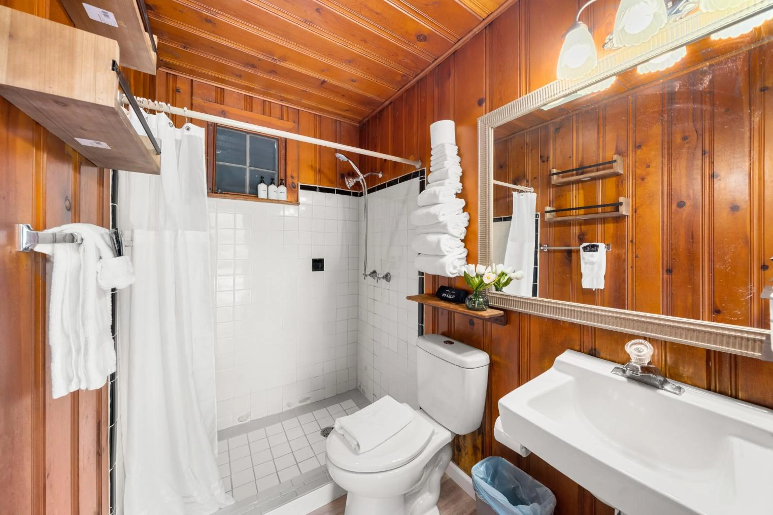 Bathroom in CedarWood Inn