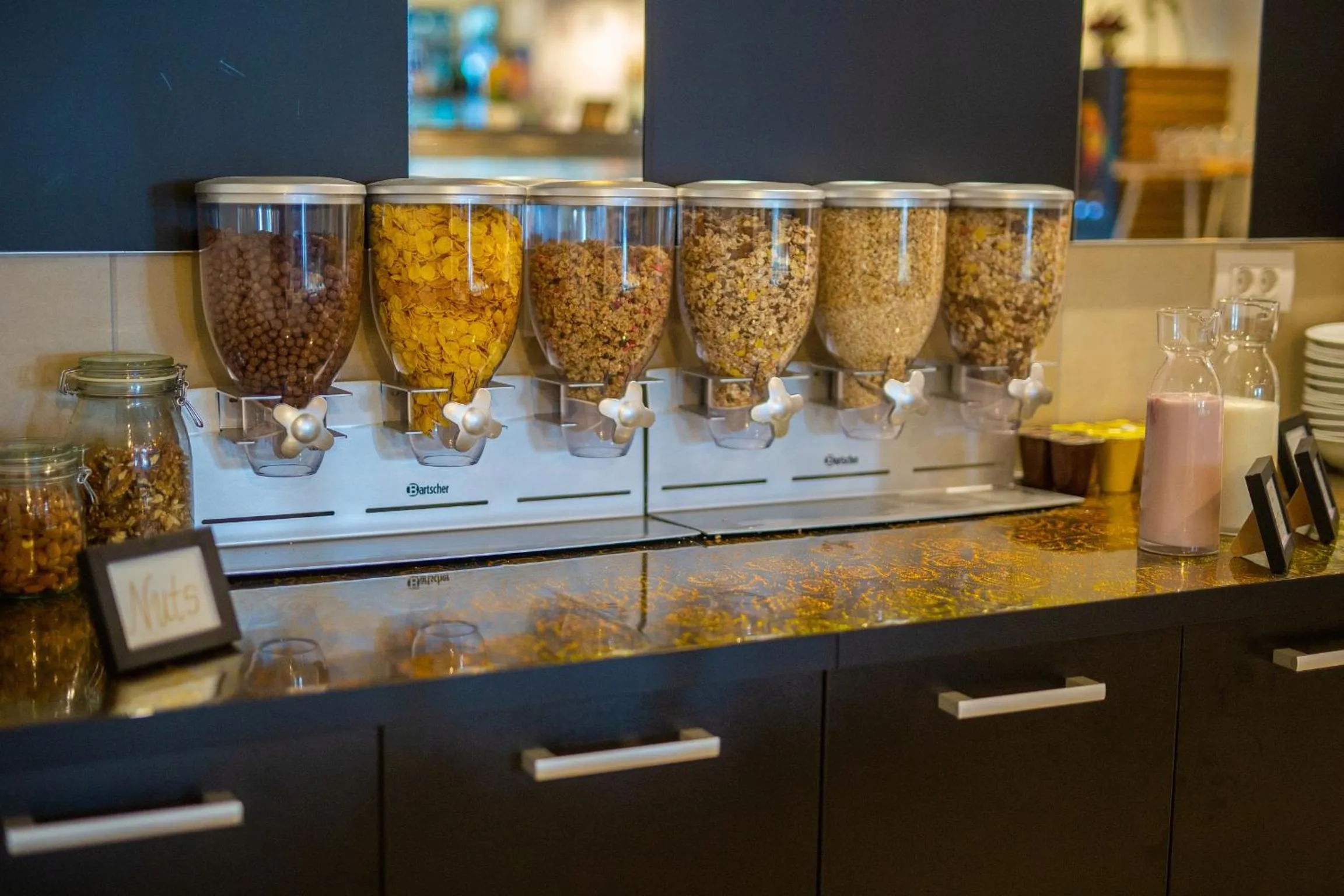 Buffet breakfast in Hotel Bor