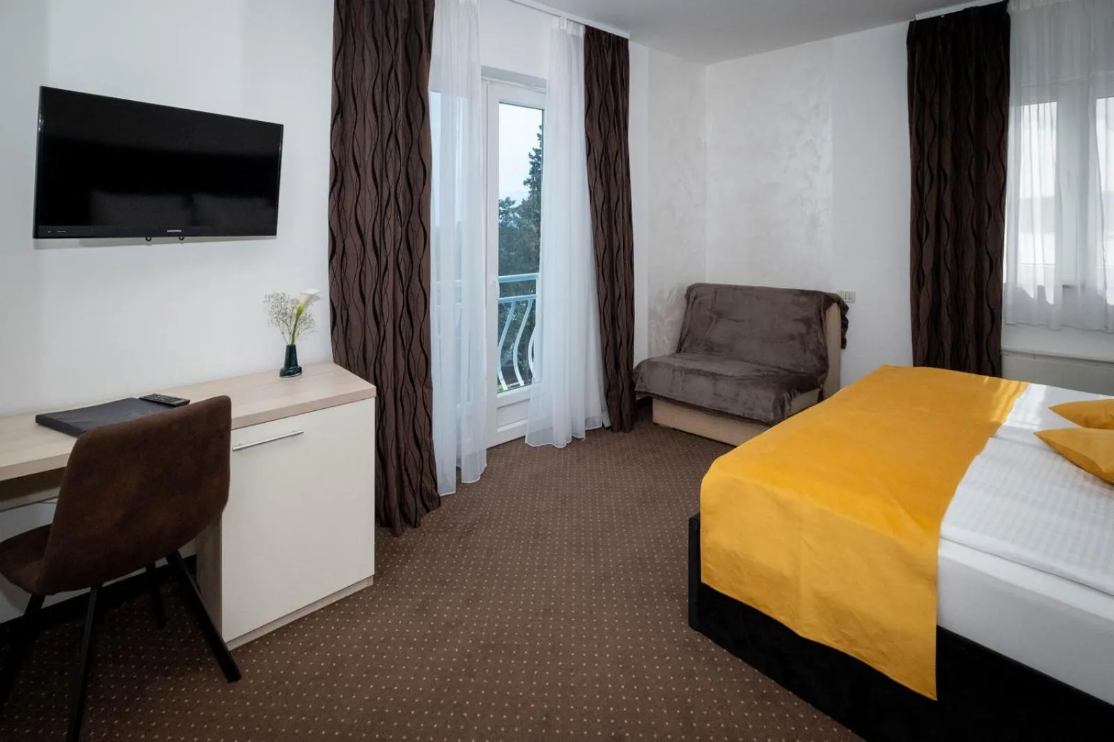 Bedroom, Bed in Hotel Bor