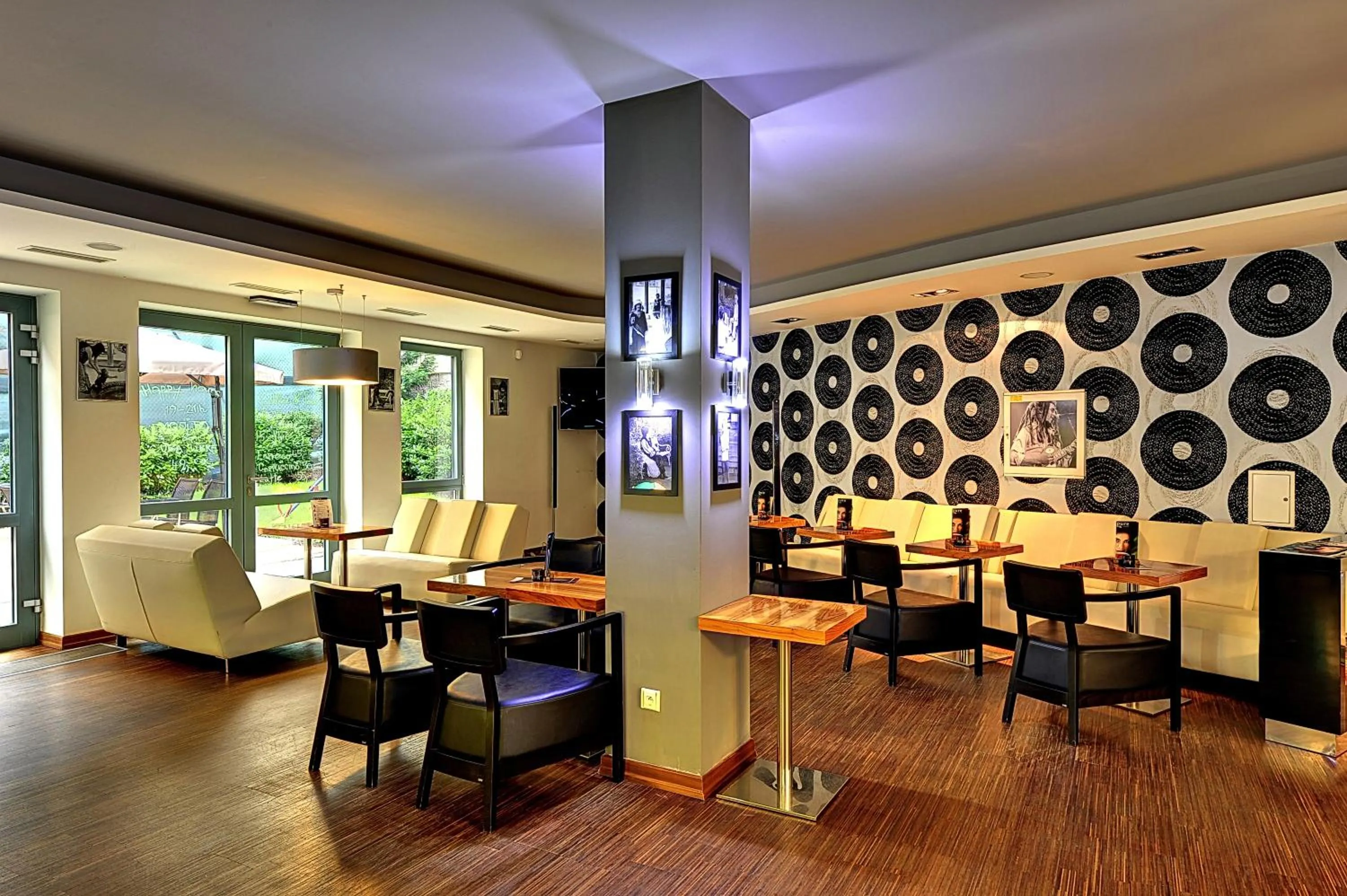 Lounge or bar in St. Joseph Royal Regent