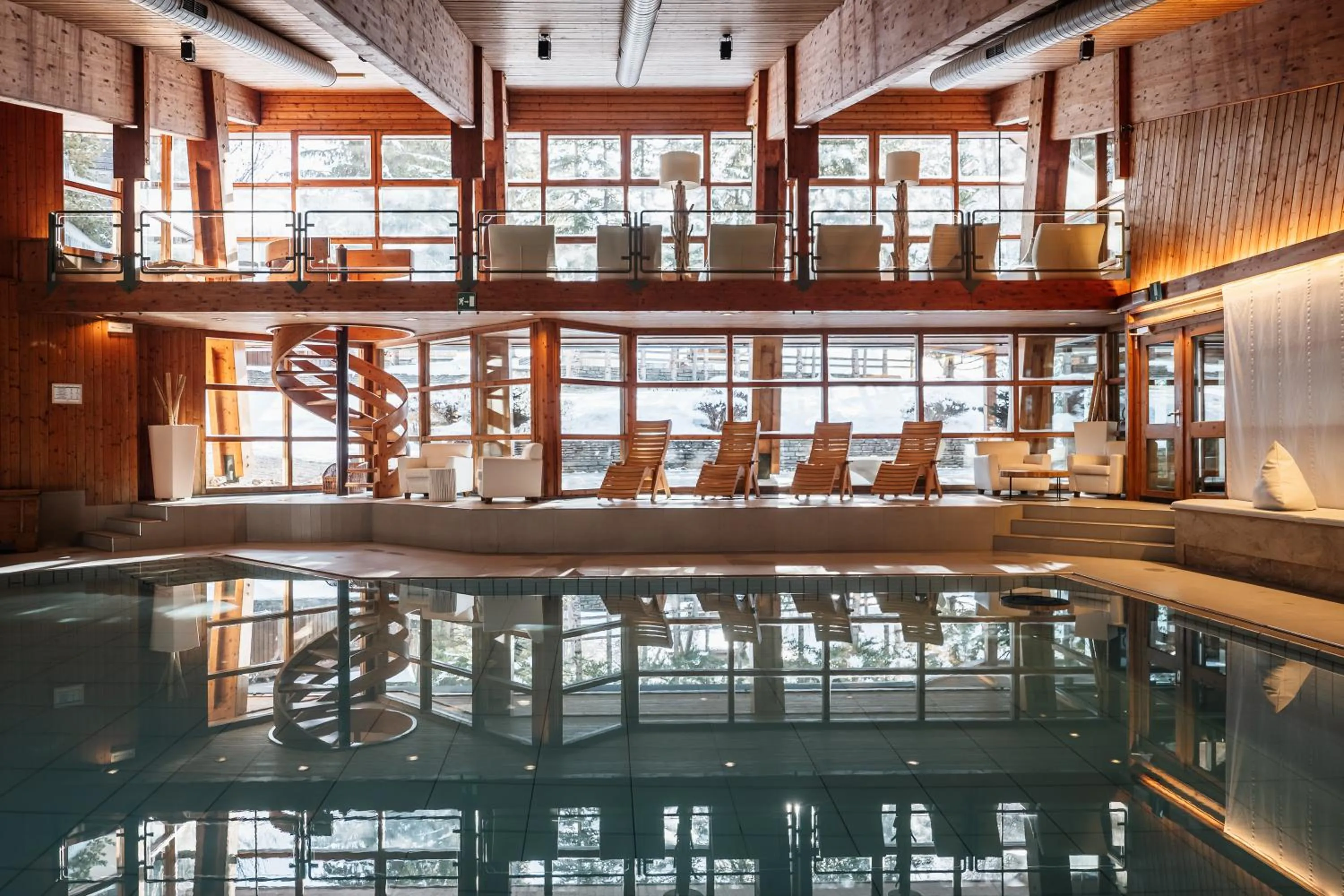 Swimming pool in Sporthotel Teresa