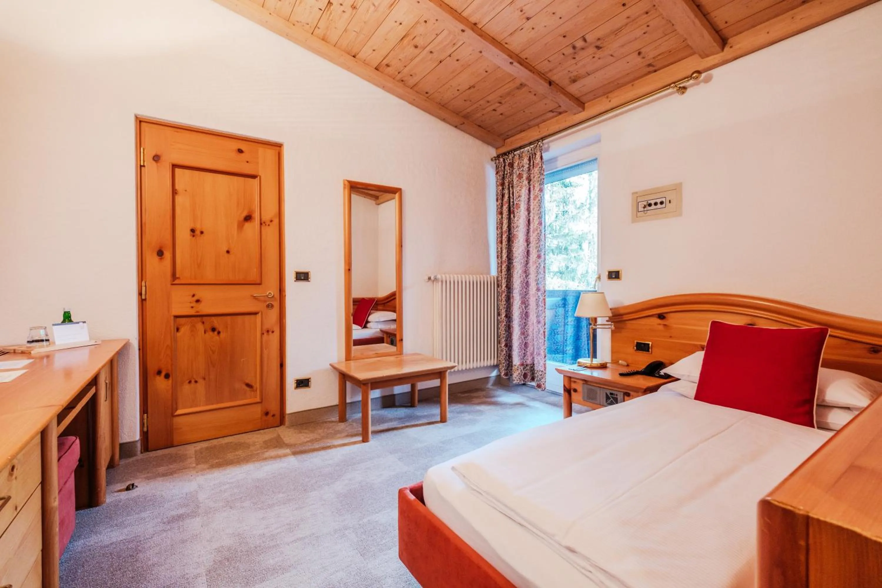 Bed in Sporthotel Teresa