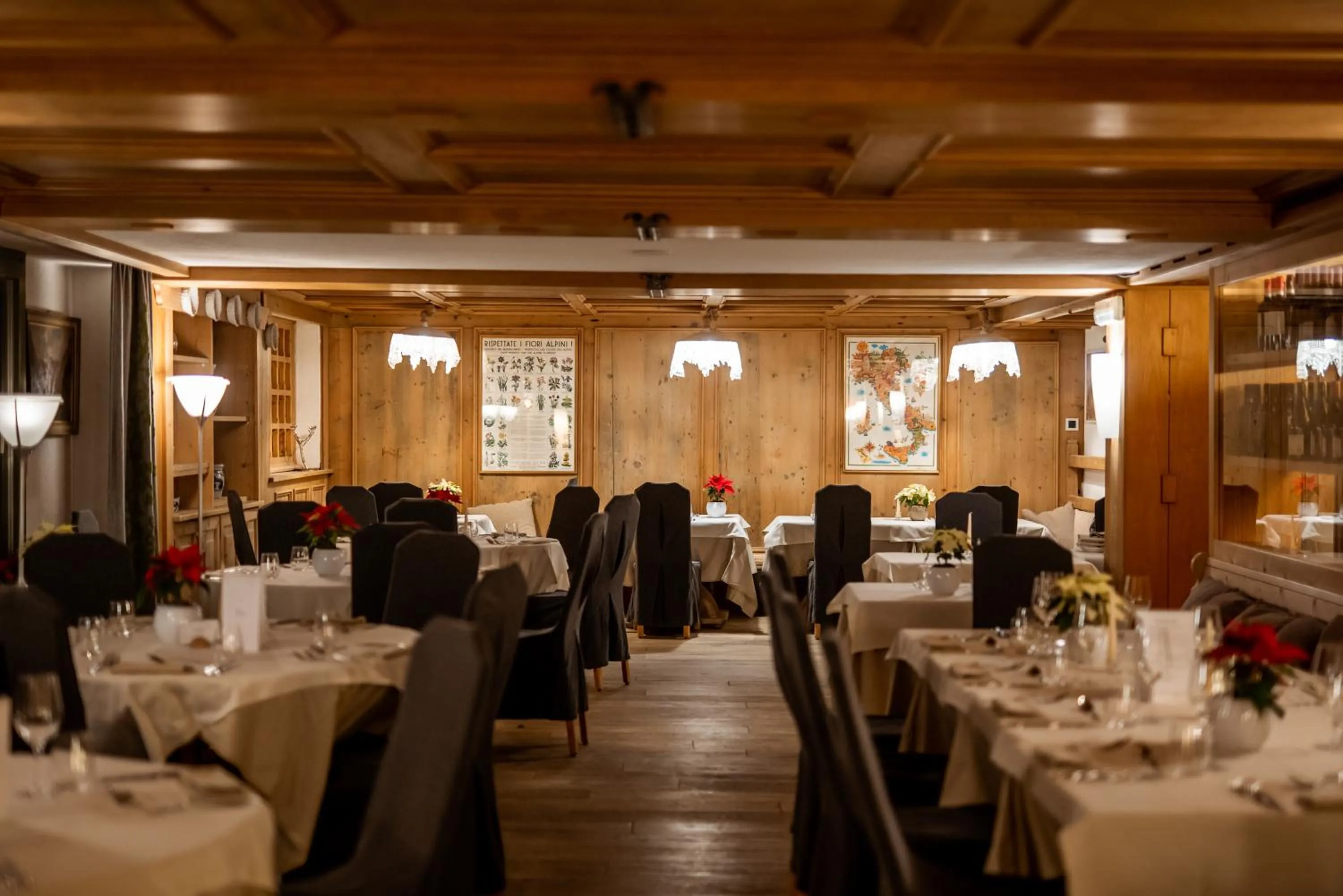 Restaurant/places to eat in Sporthotel Teresa