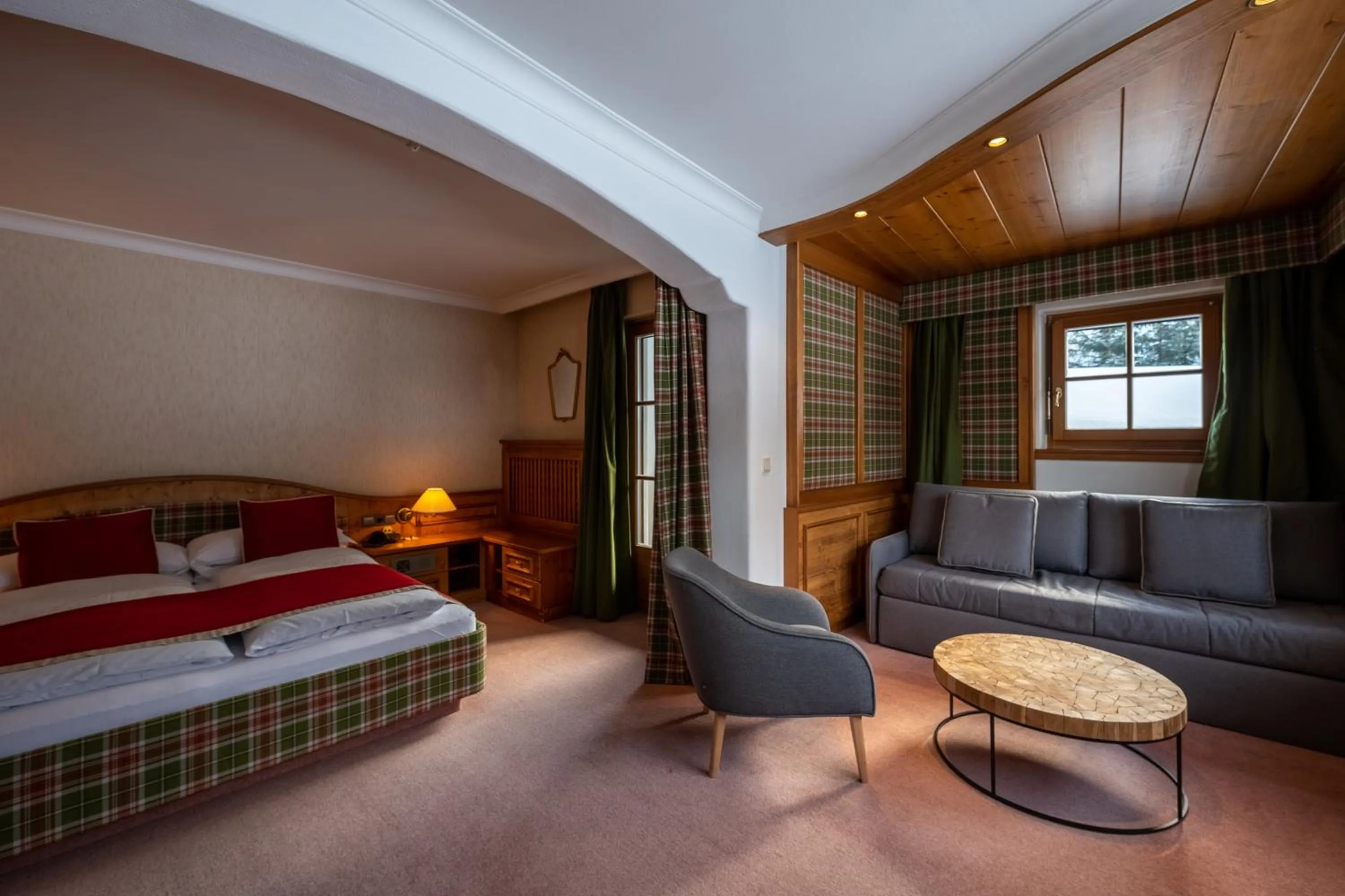 Living room, Bed in Sporthotel Teresa