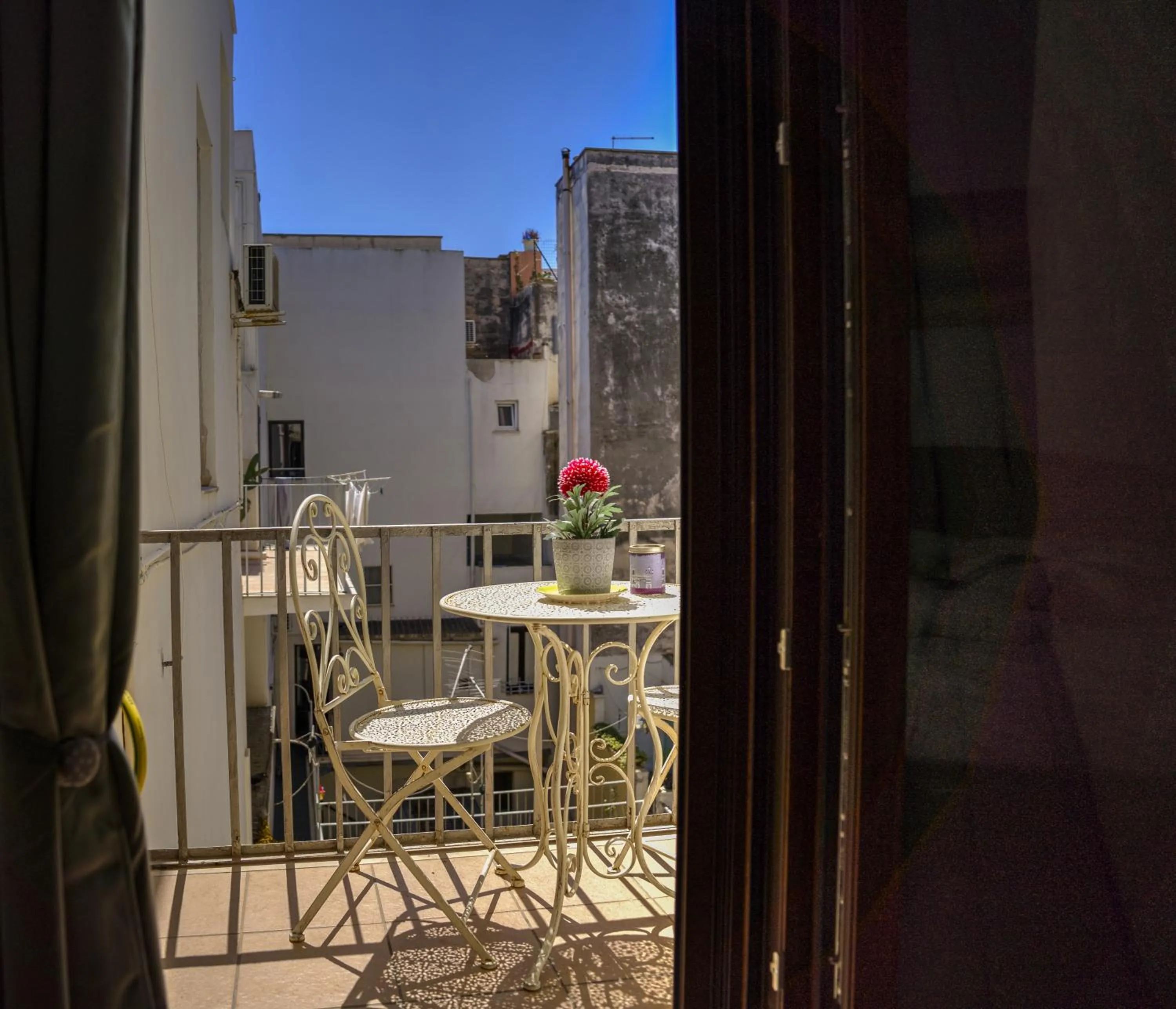 Bed and Breakfast Station