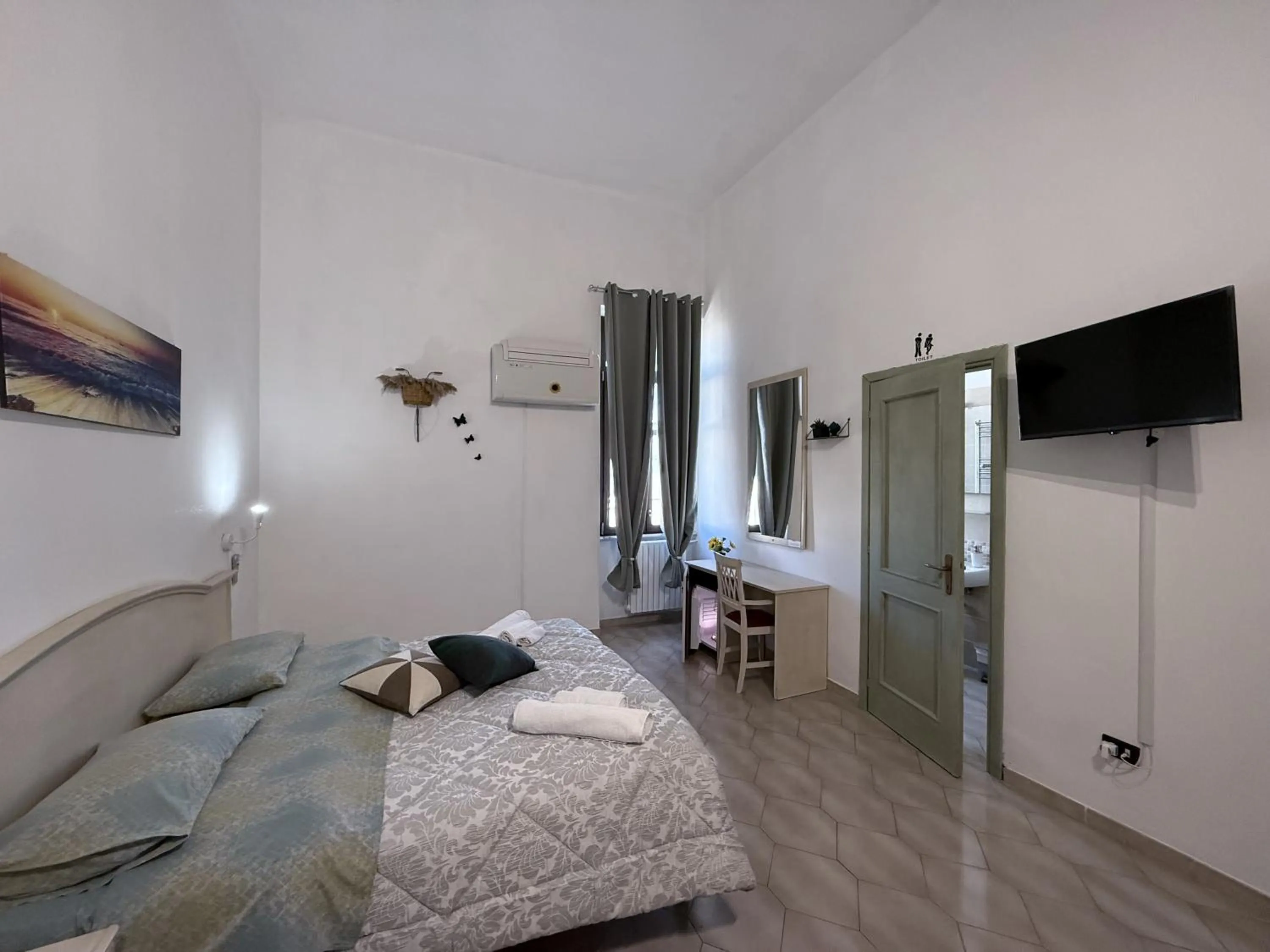 Bed in Bed and Breakfast Station