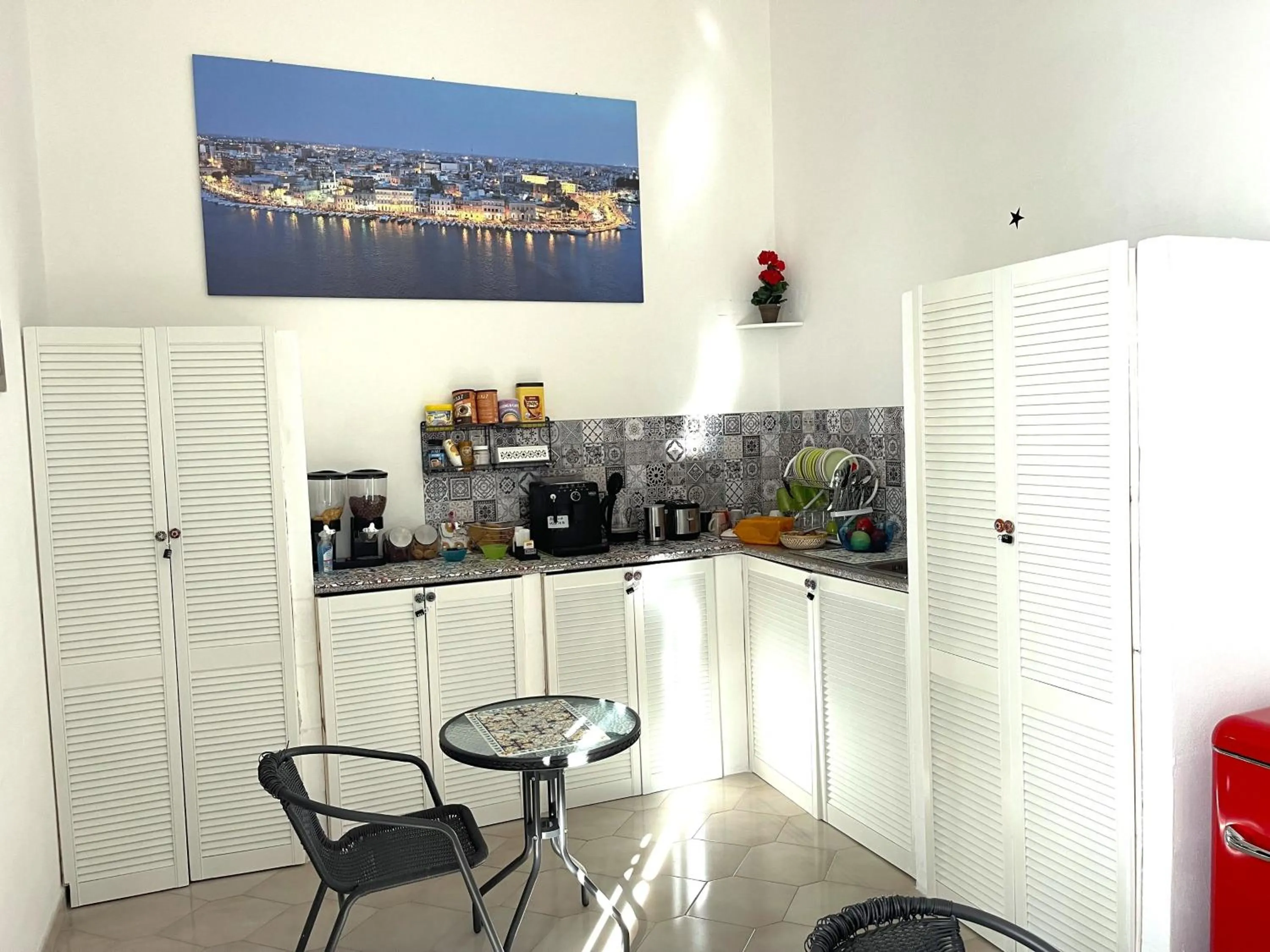 Bed and Breakfast Station