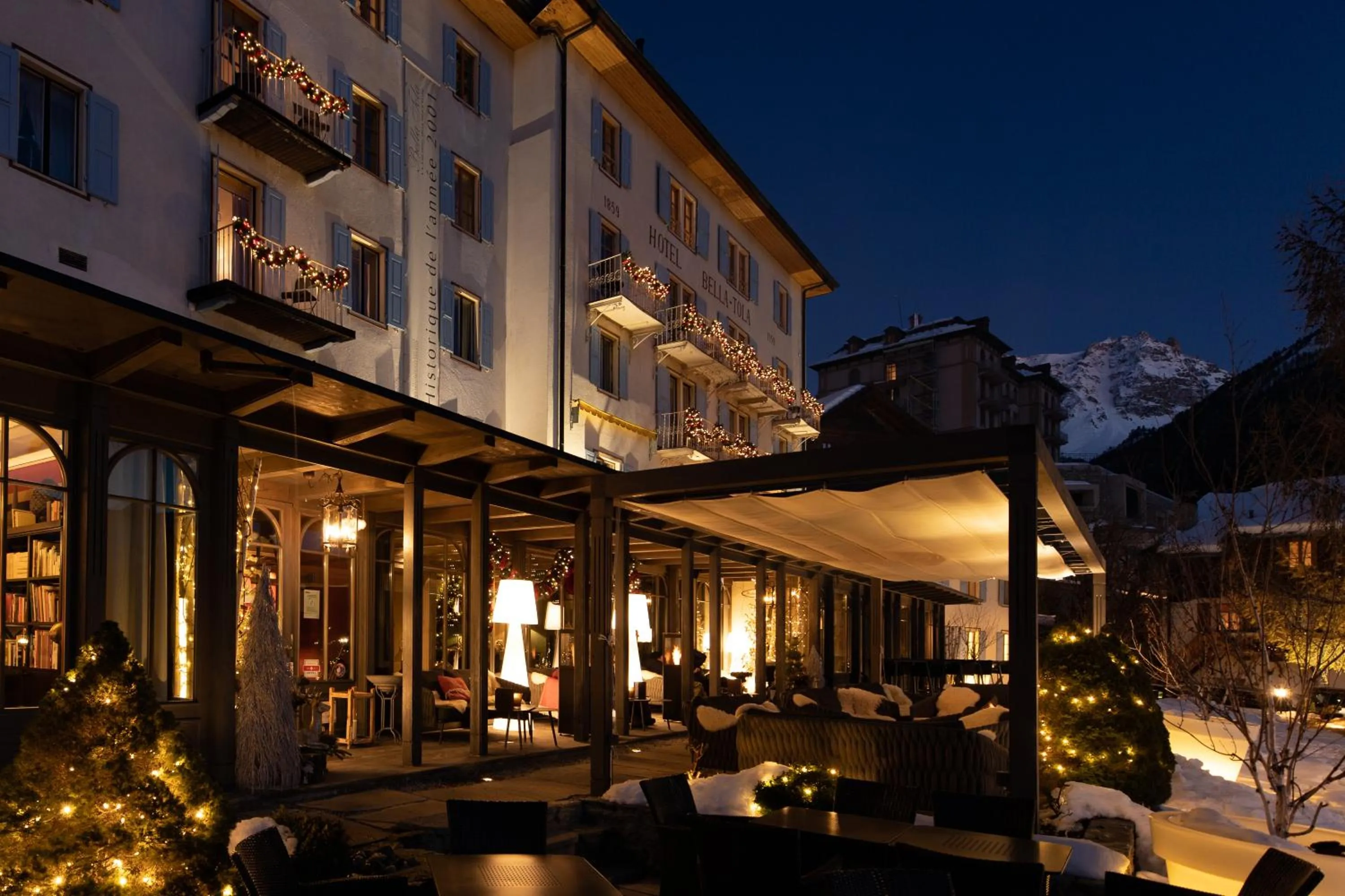 Property building in Hôtel Bella Tola & SPA