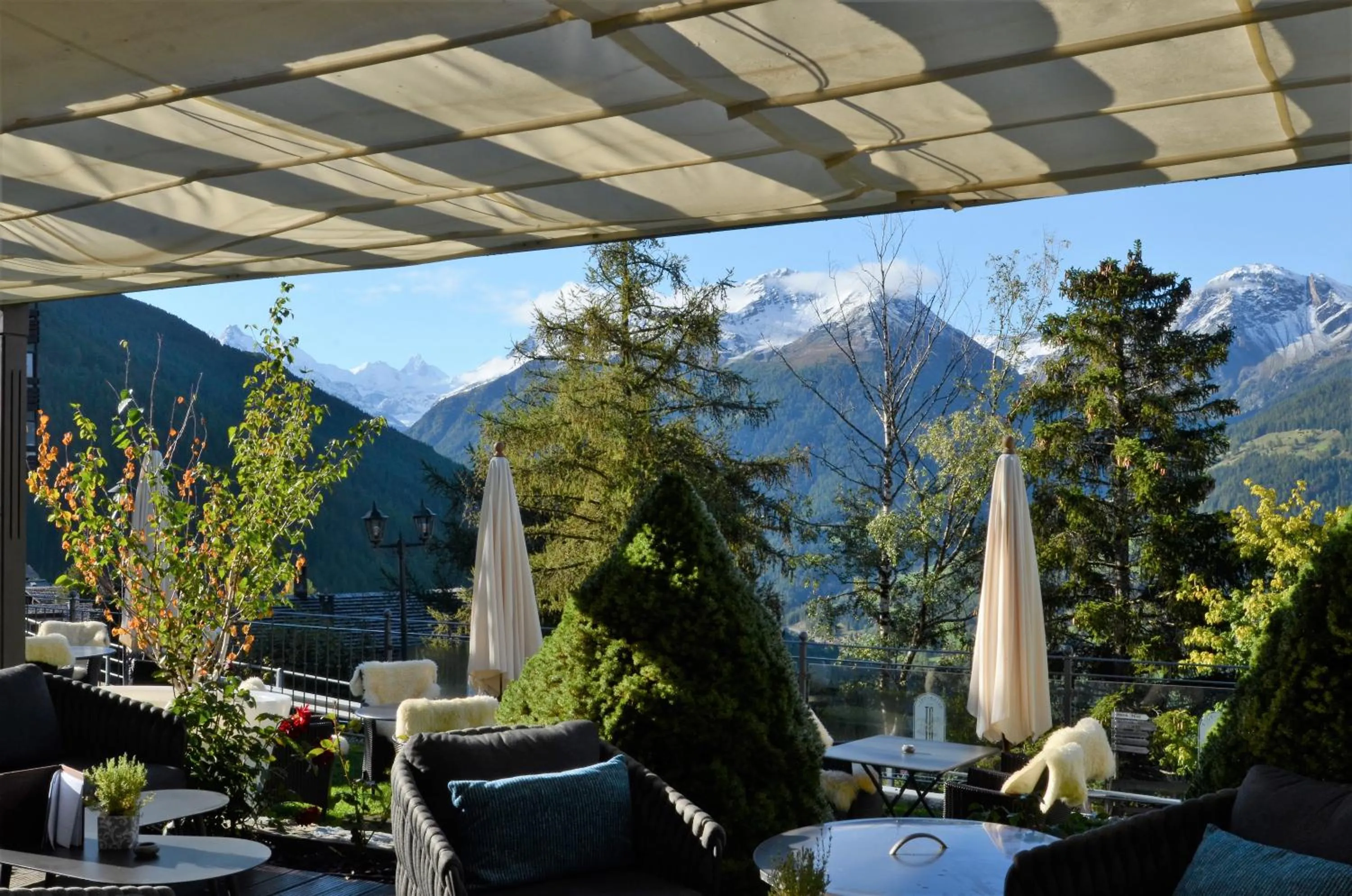 Summer in Hôtel Bella Tola & SPA