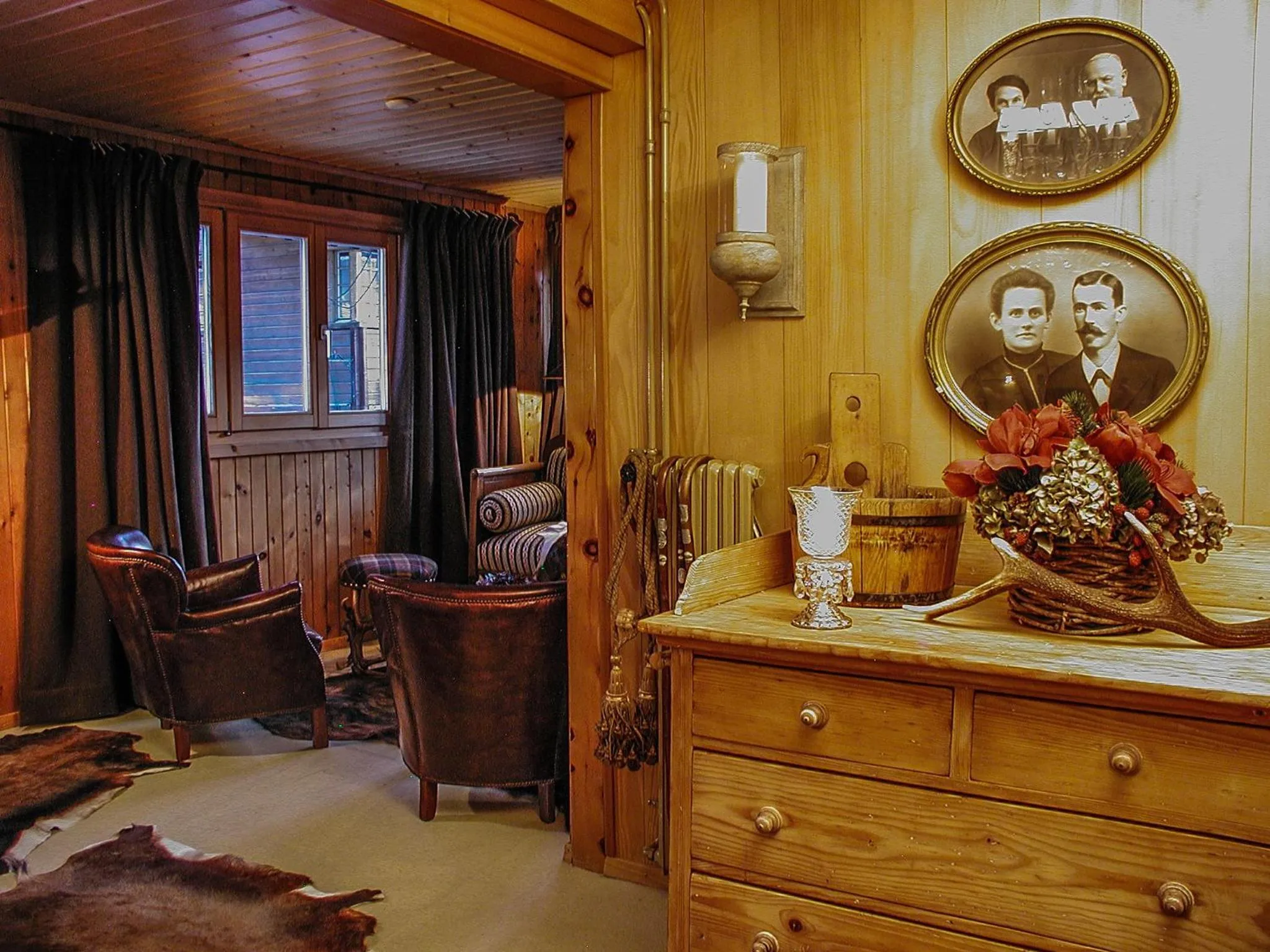 Photo of the whole room in Hôtel Bella Tola & SPA