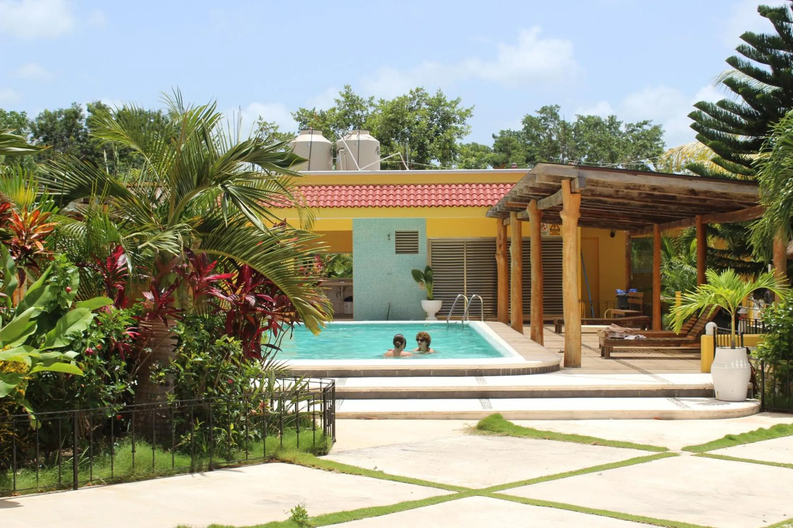 Swimming pool in Hotel Scarlette