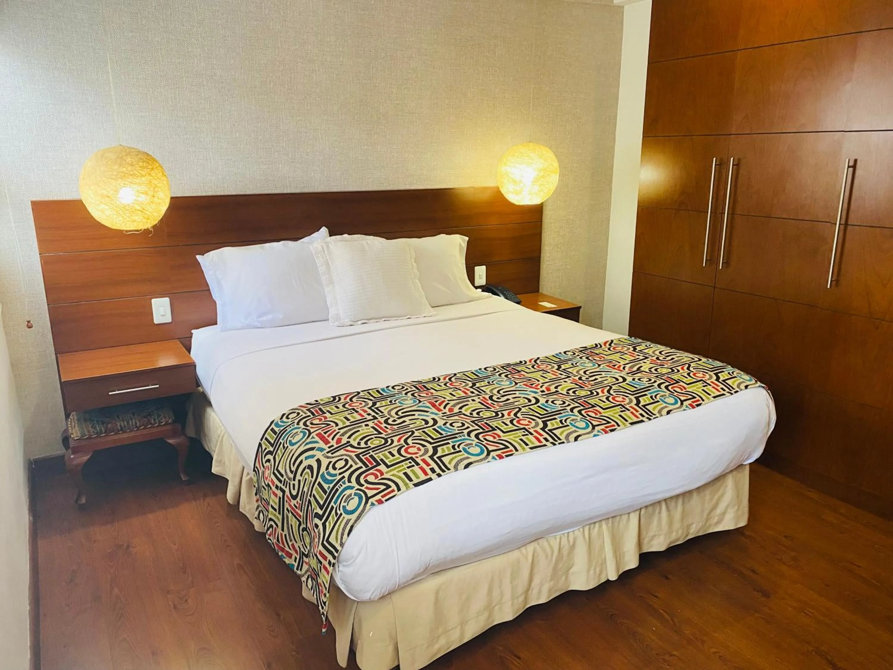 Bedroom, Bed in Hotel Retiro 84 by MIJ