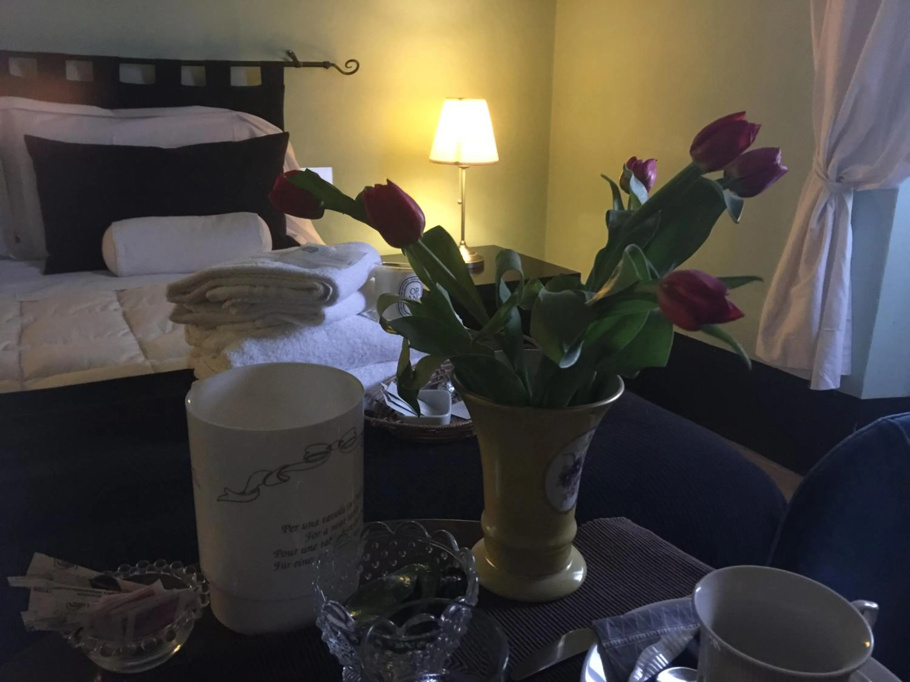 Decorative detail, Bed in Alberghino B&B