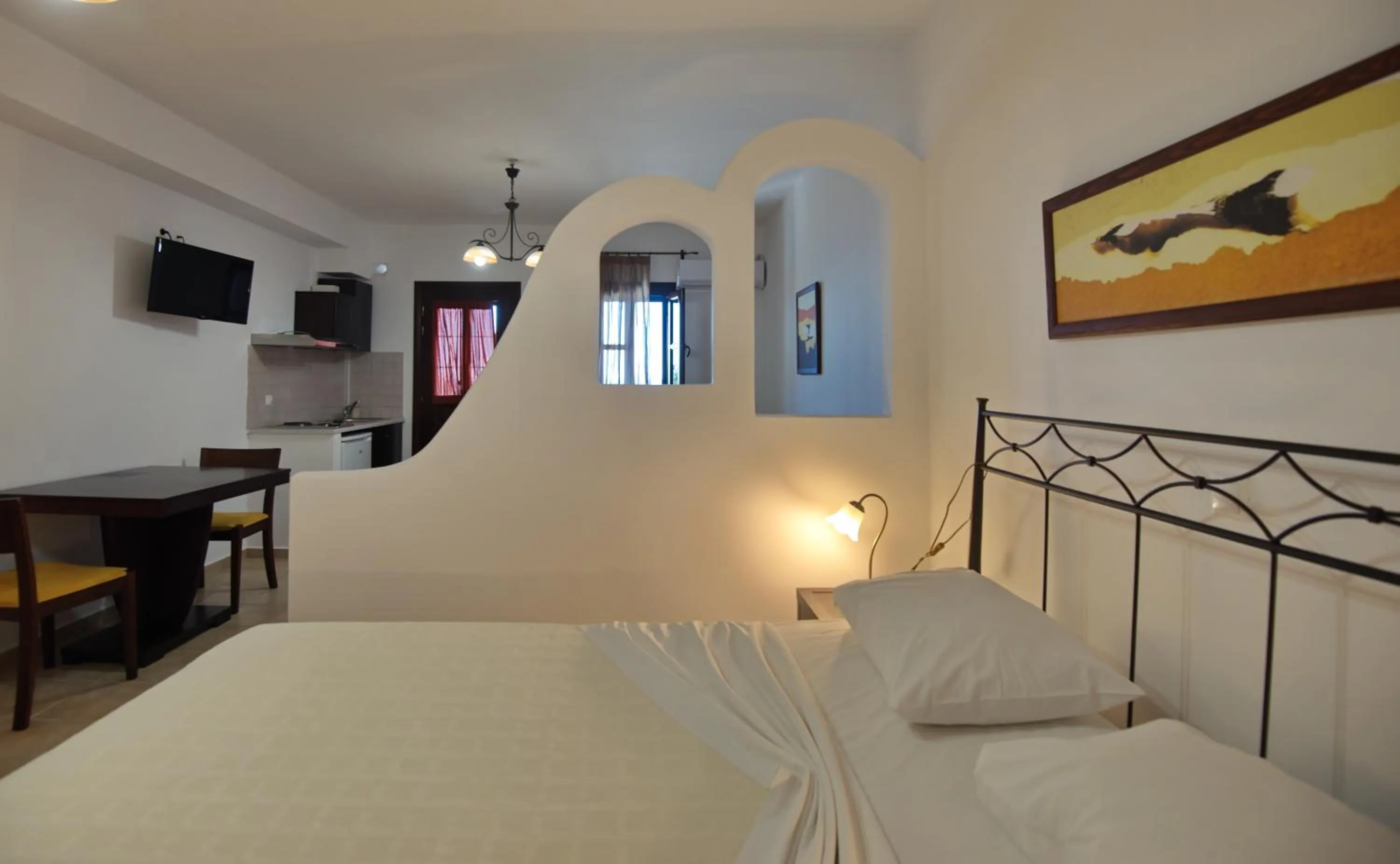 Bedroom, Bed in Yalis Hotel