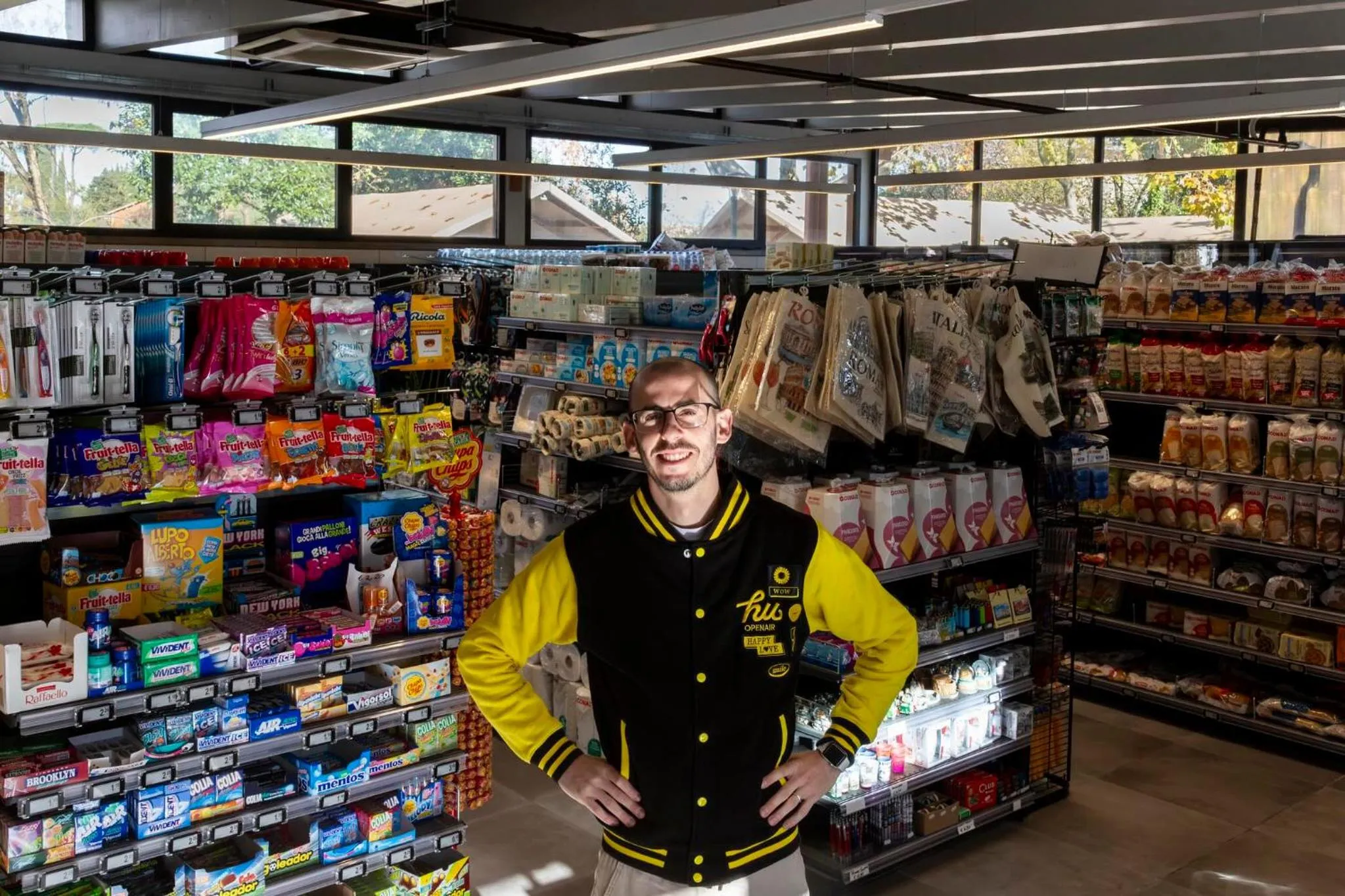 Supermarket/grocery shop in hu Roma Camping In Town
