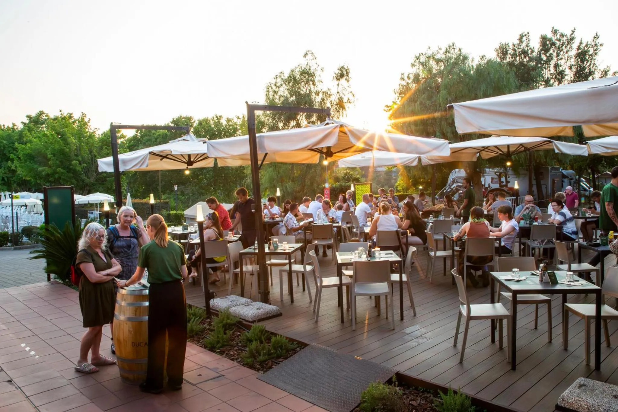 Restaurant/places to eat in hu Roma Camping In Town