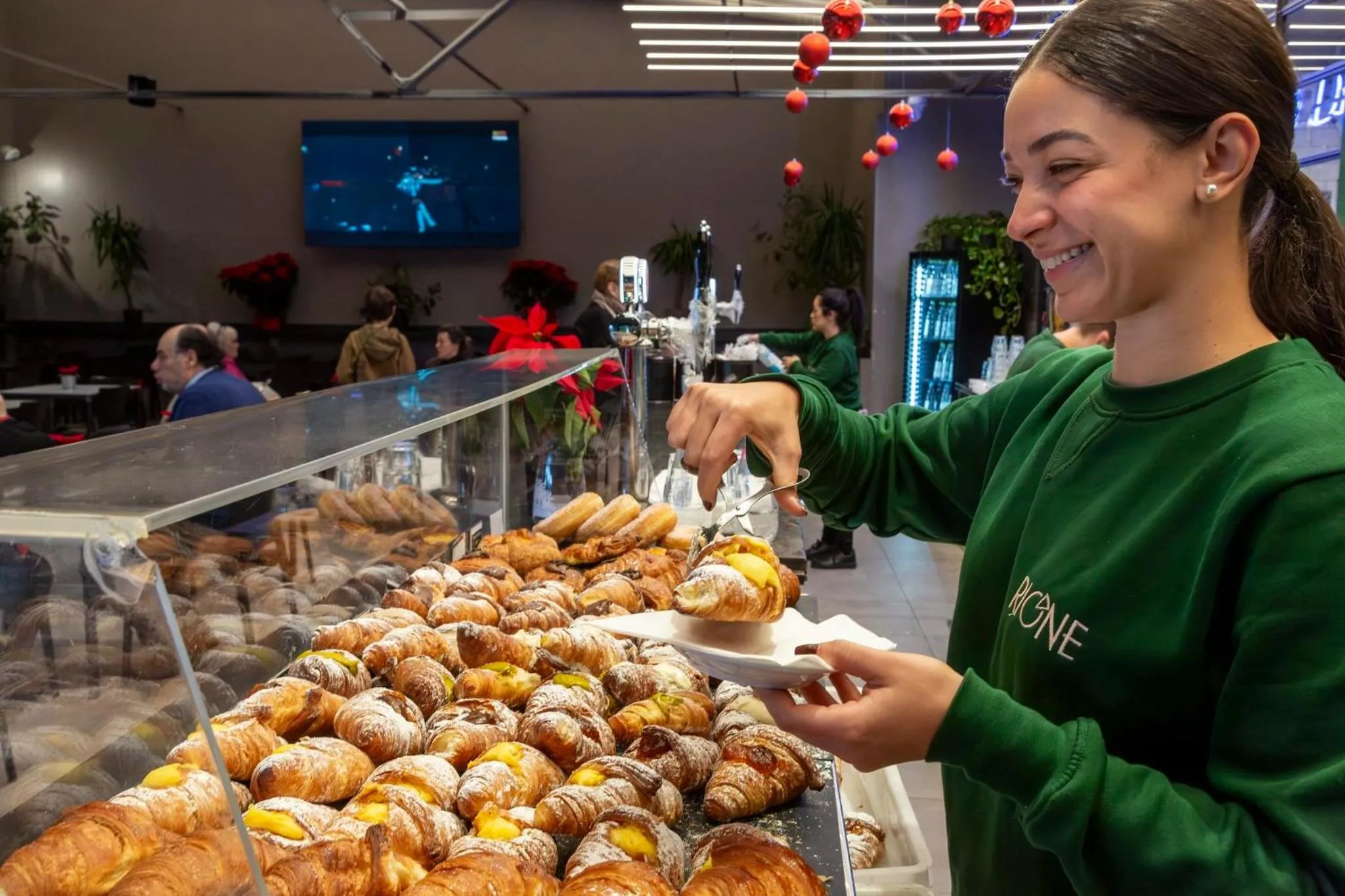 Restaurant/places to eat in hu Roma Camping In Town