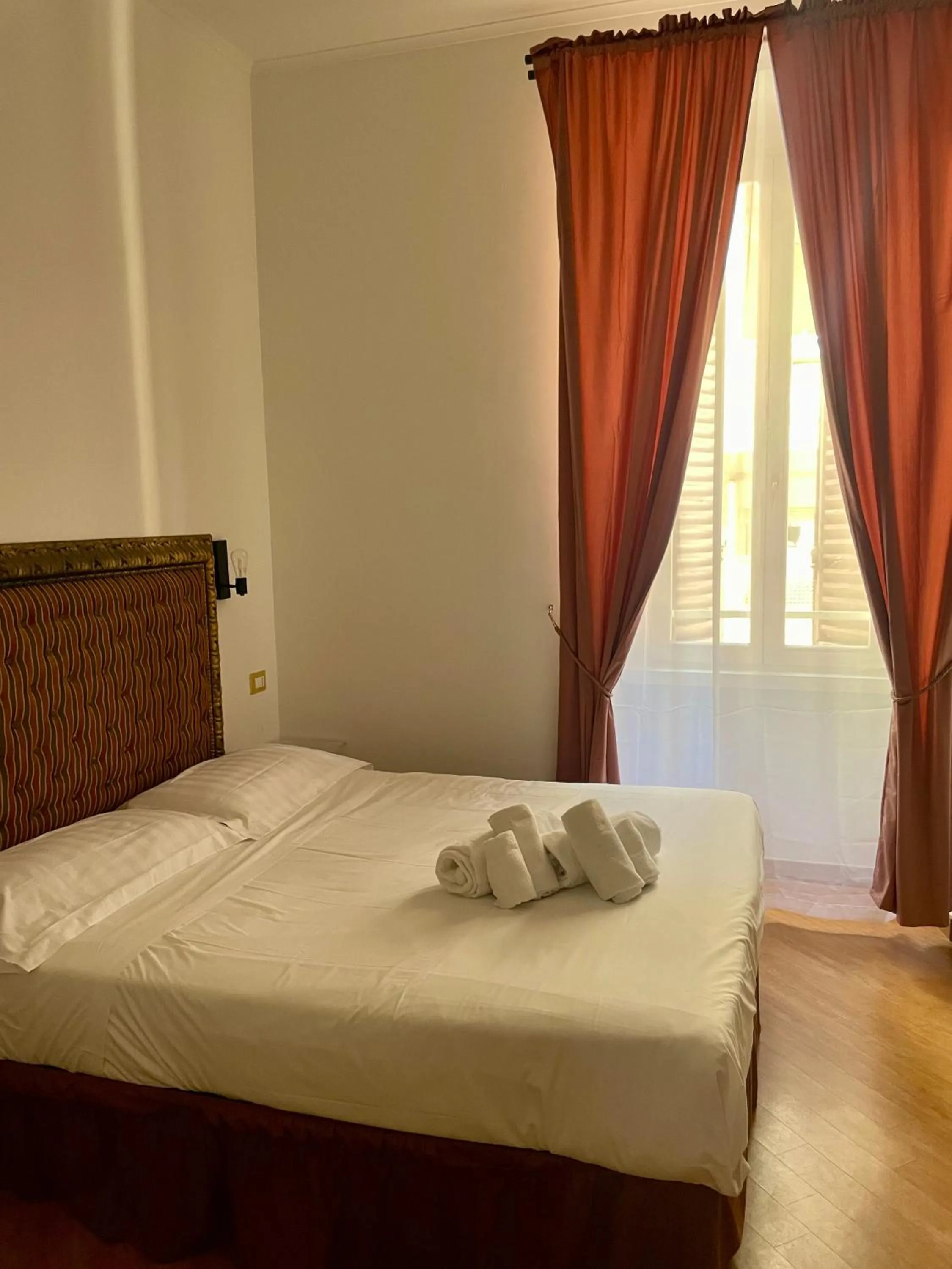 Bedroom, Bed in DCBoutiqueHotel