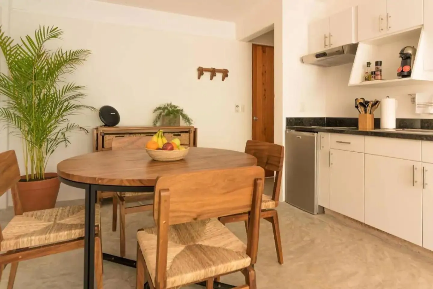 Kitchen or kitchenette in Casa de Piedra Tulum