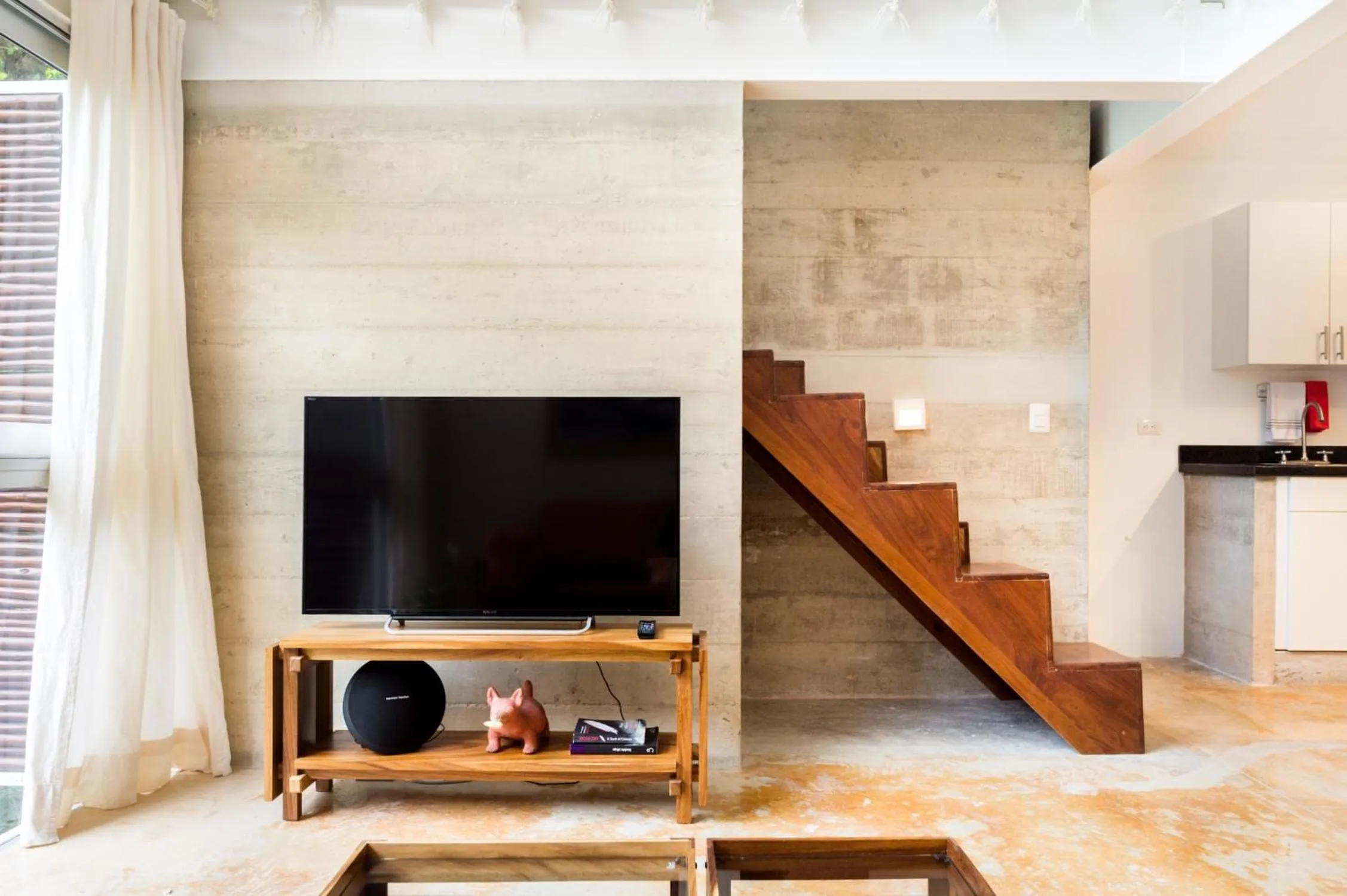 TV and multimedia in Casa de Piedra Tulum