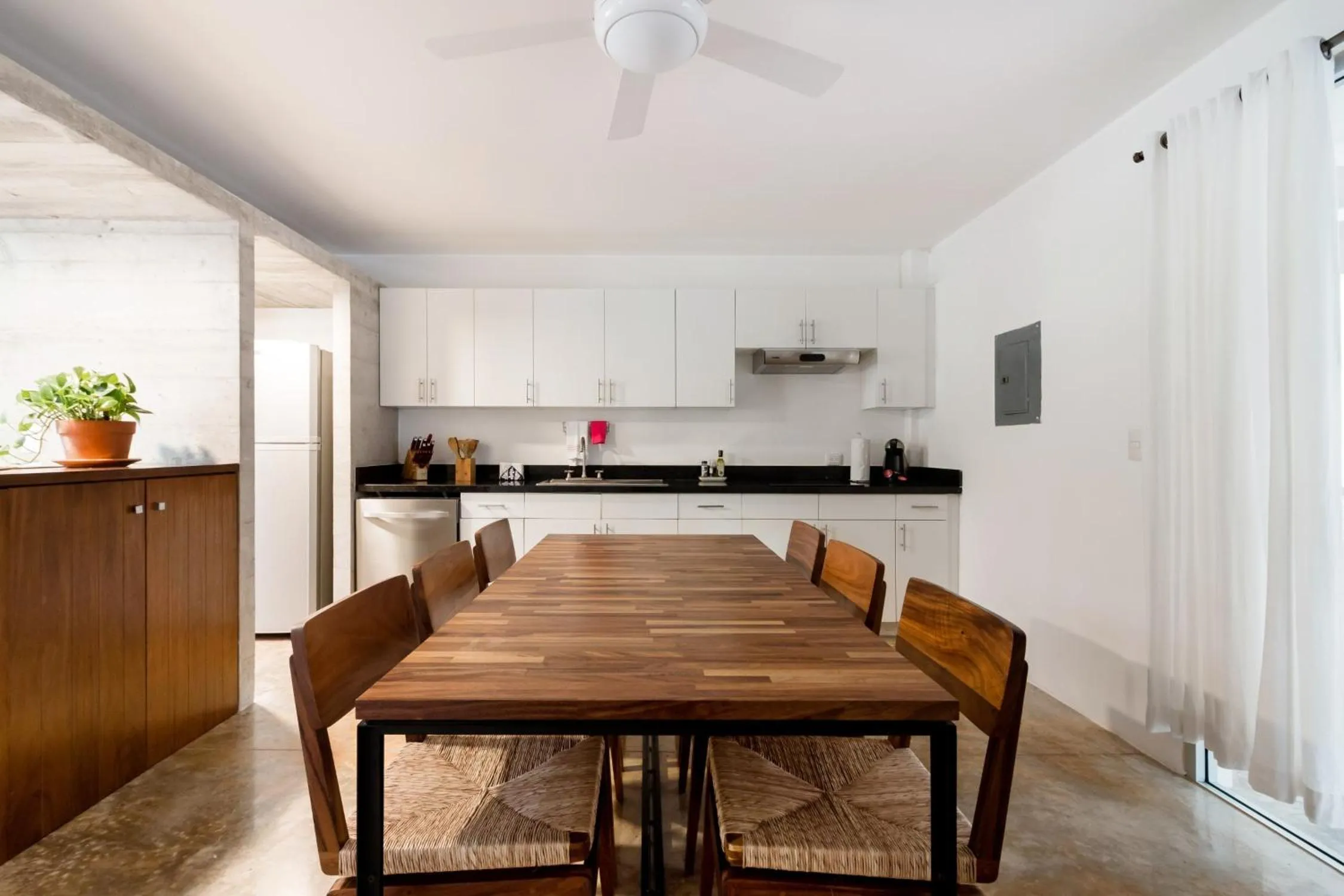 Kitchen or kitchenette in Casa de Piedra Tulum