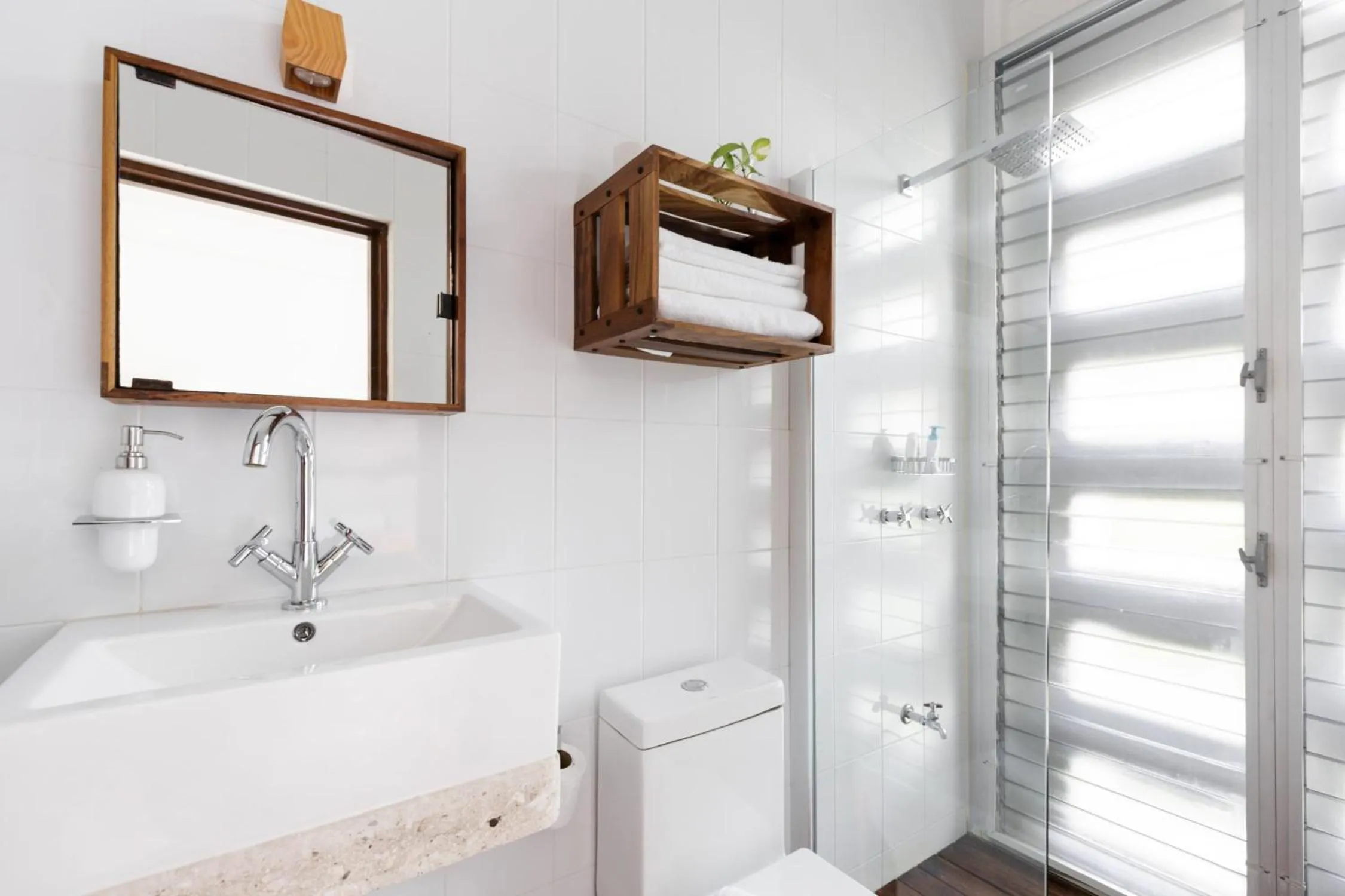 Shower in Casa de Piedra Tulum