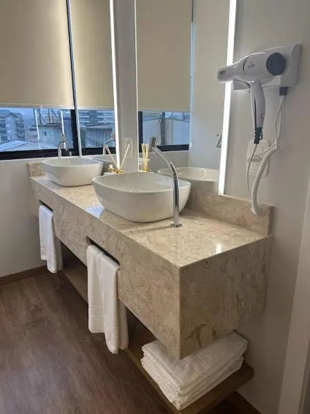 Bathroom in Condall Palace Hotel