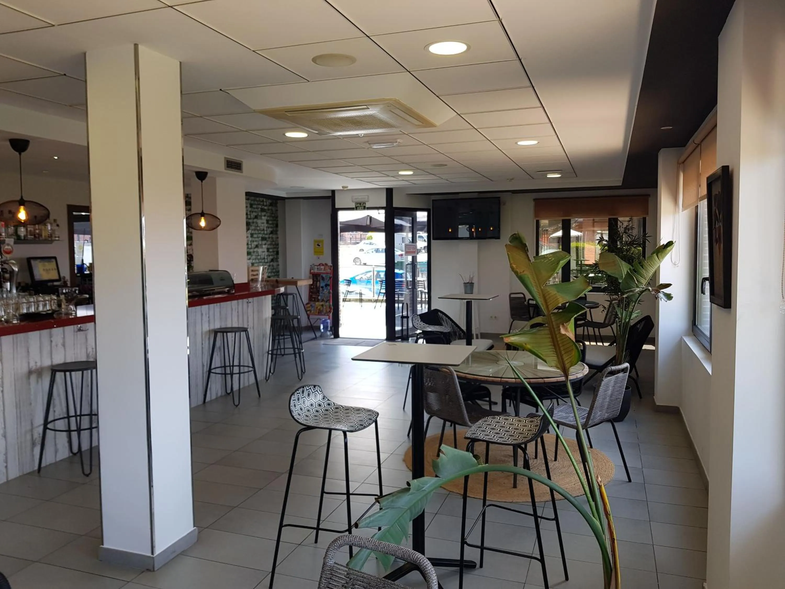 Lounge or bar in Calas De Liencres