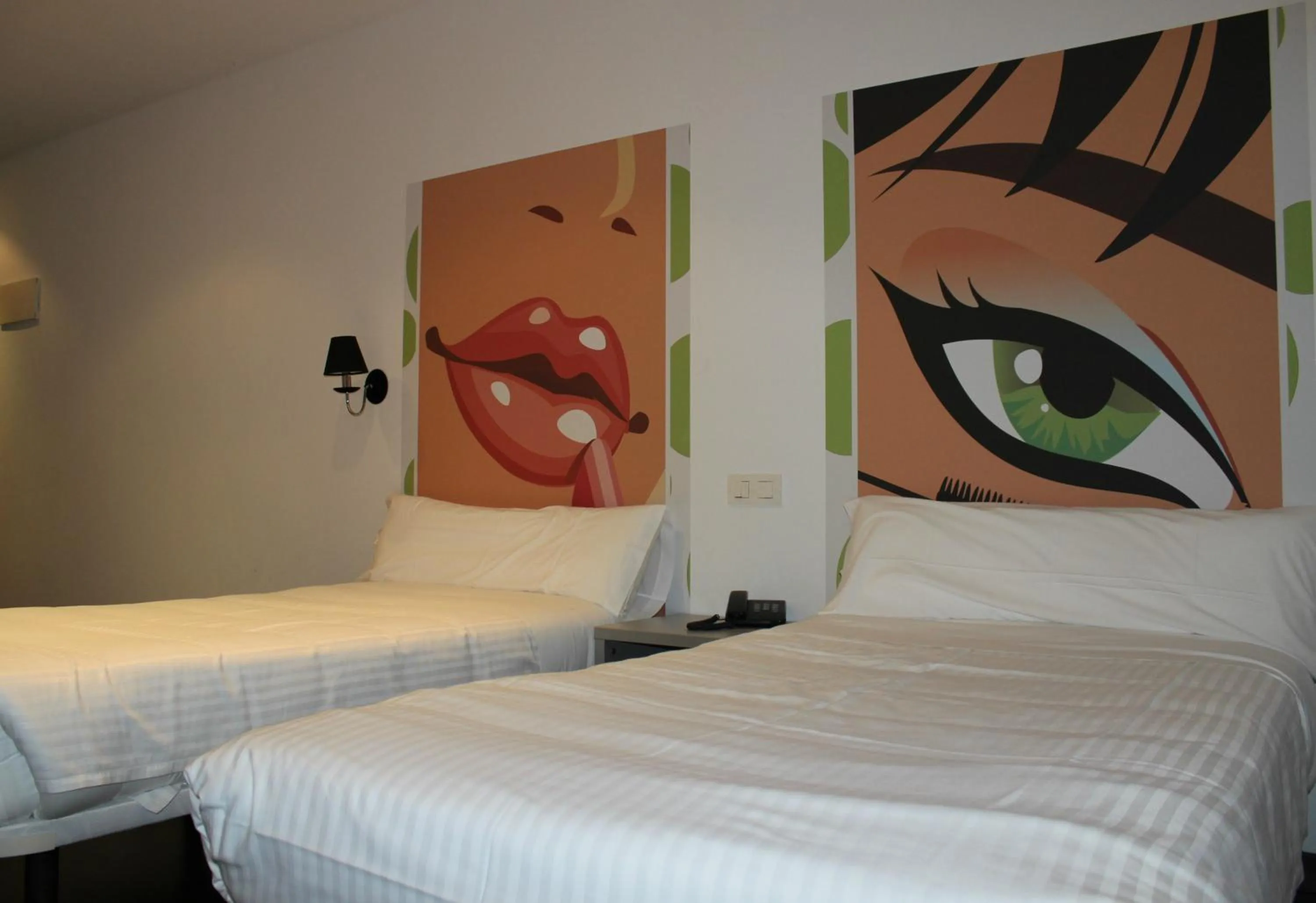 Bedroom, Bed in Calas De Liencres