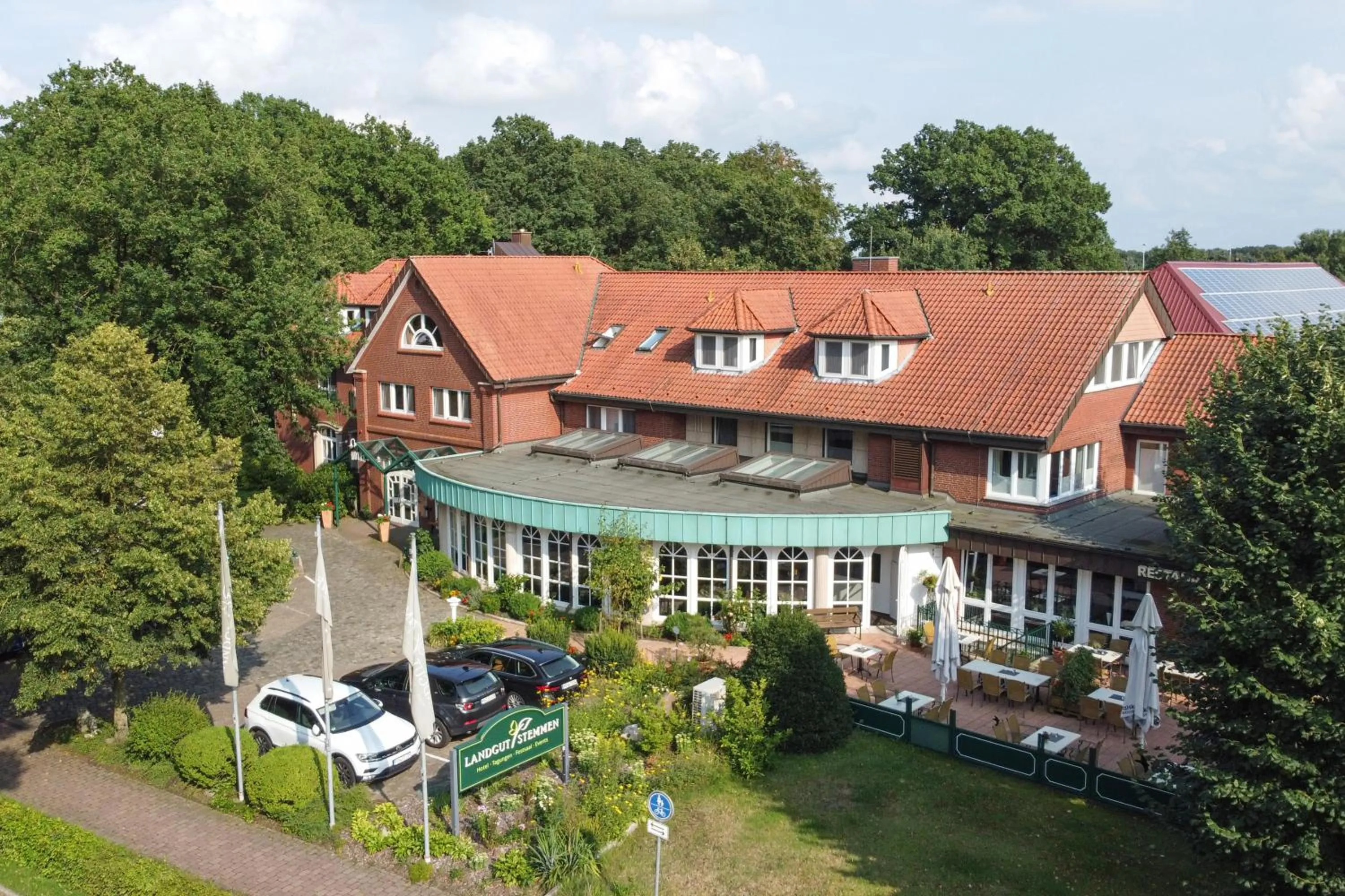 Property building in Landgut Stemmen