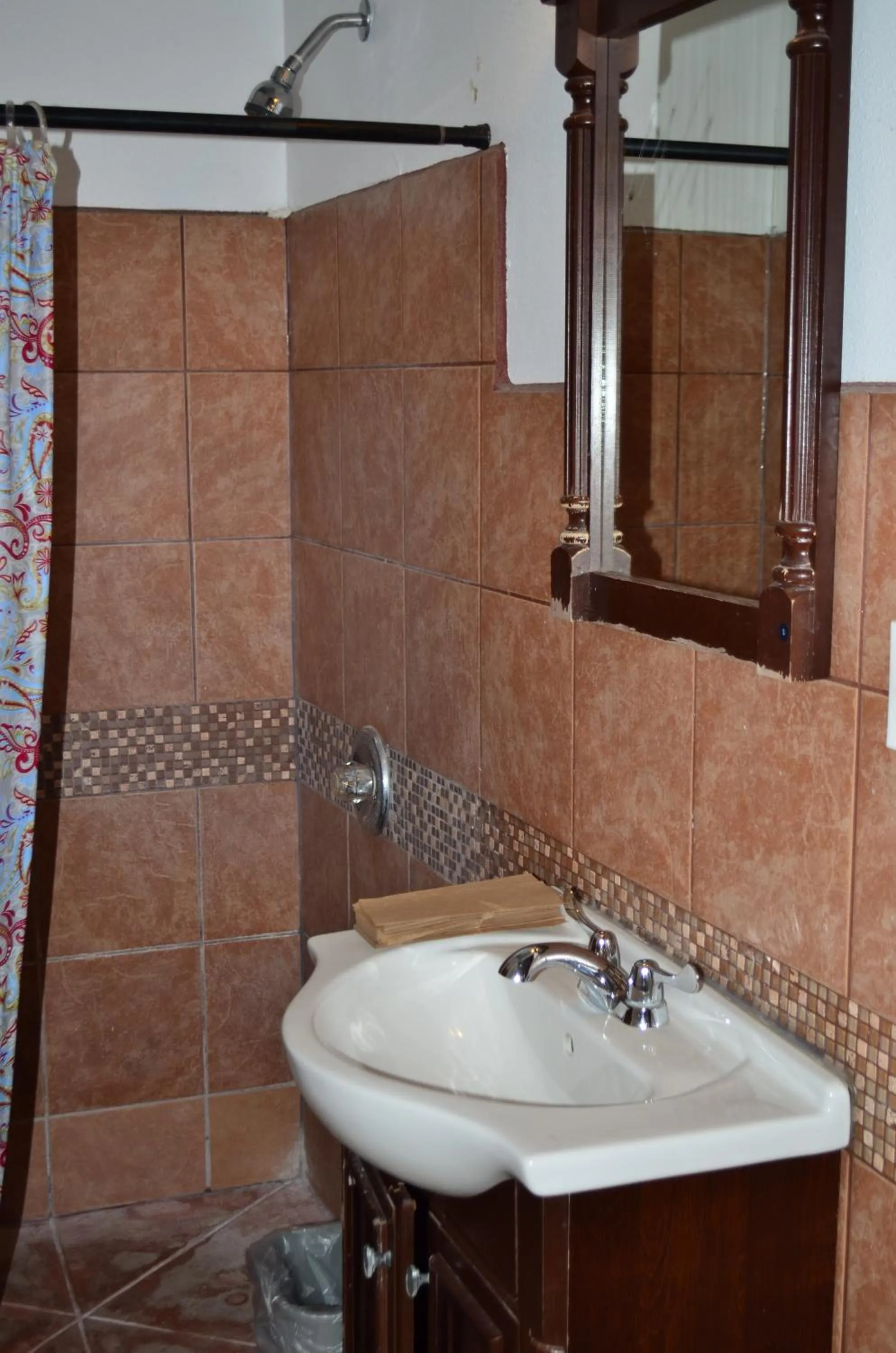 Shower in India House Hostel