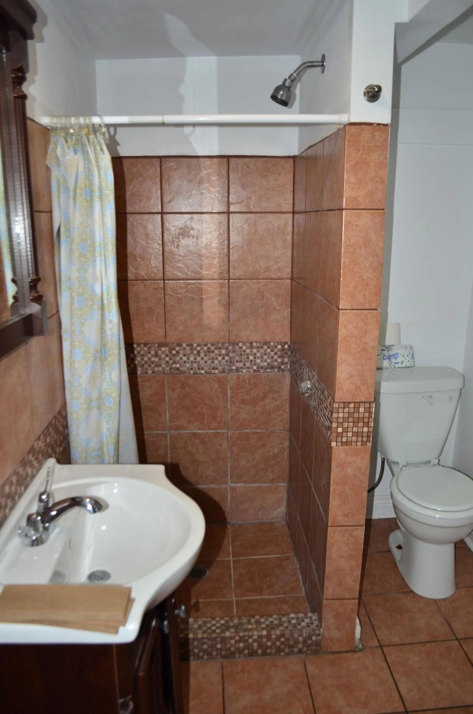 Shower in India House Hostel