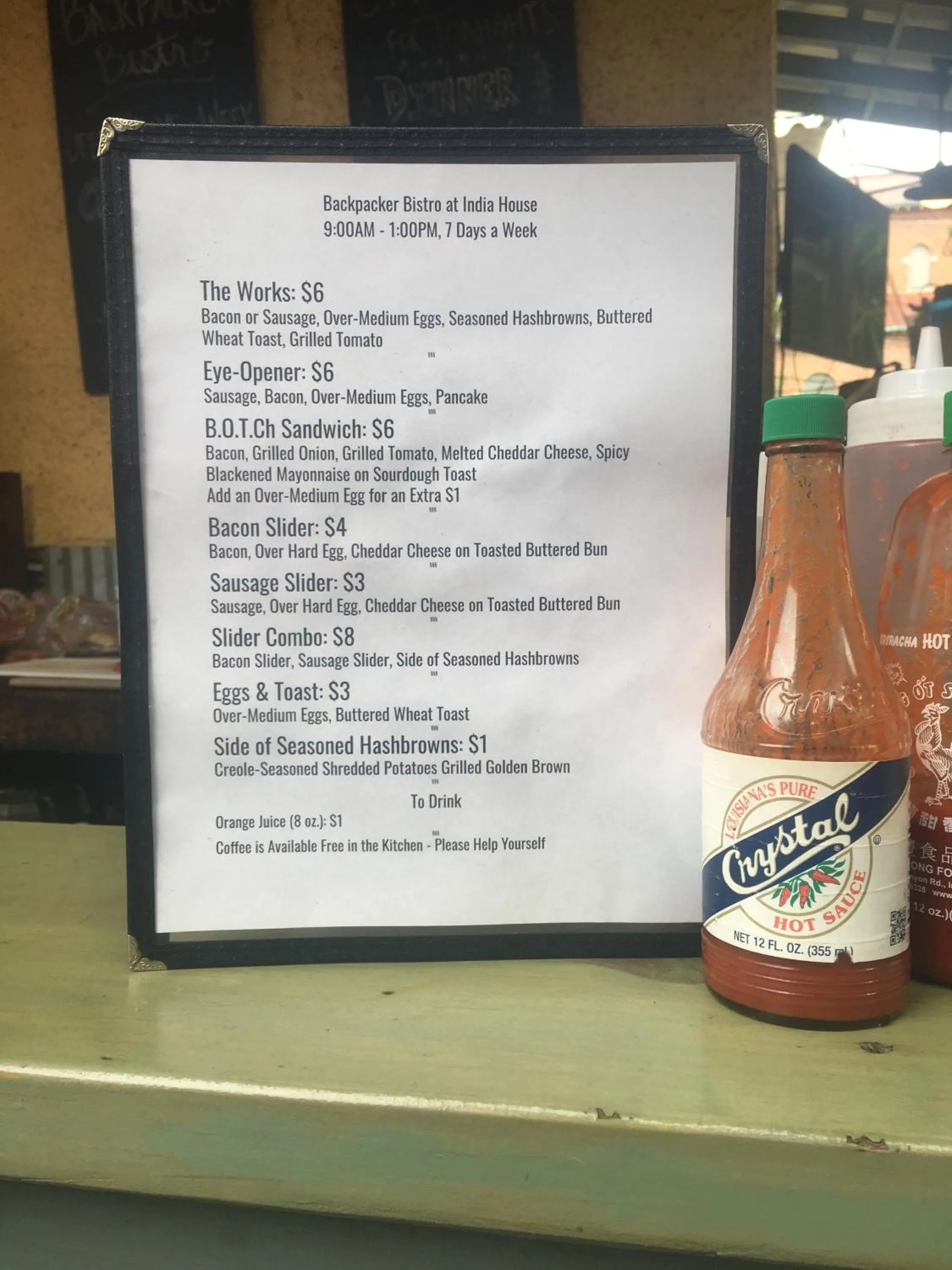 Breakfast in India House Hostel