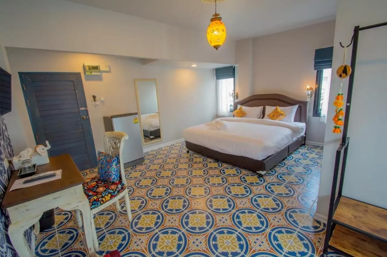 Bed in Sridonchai Heritage, Night Bazaar Chiang Mai