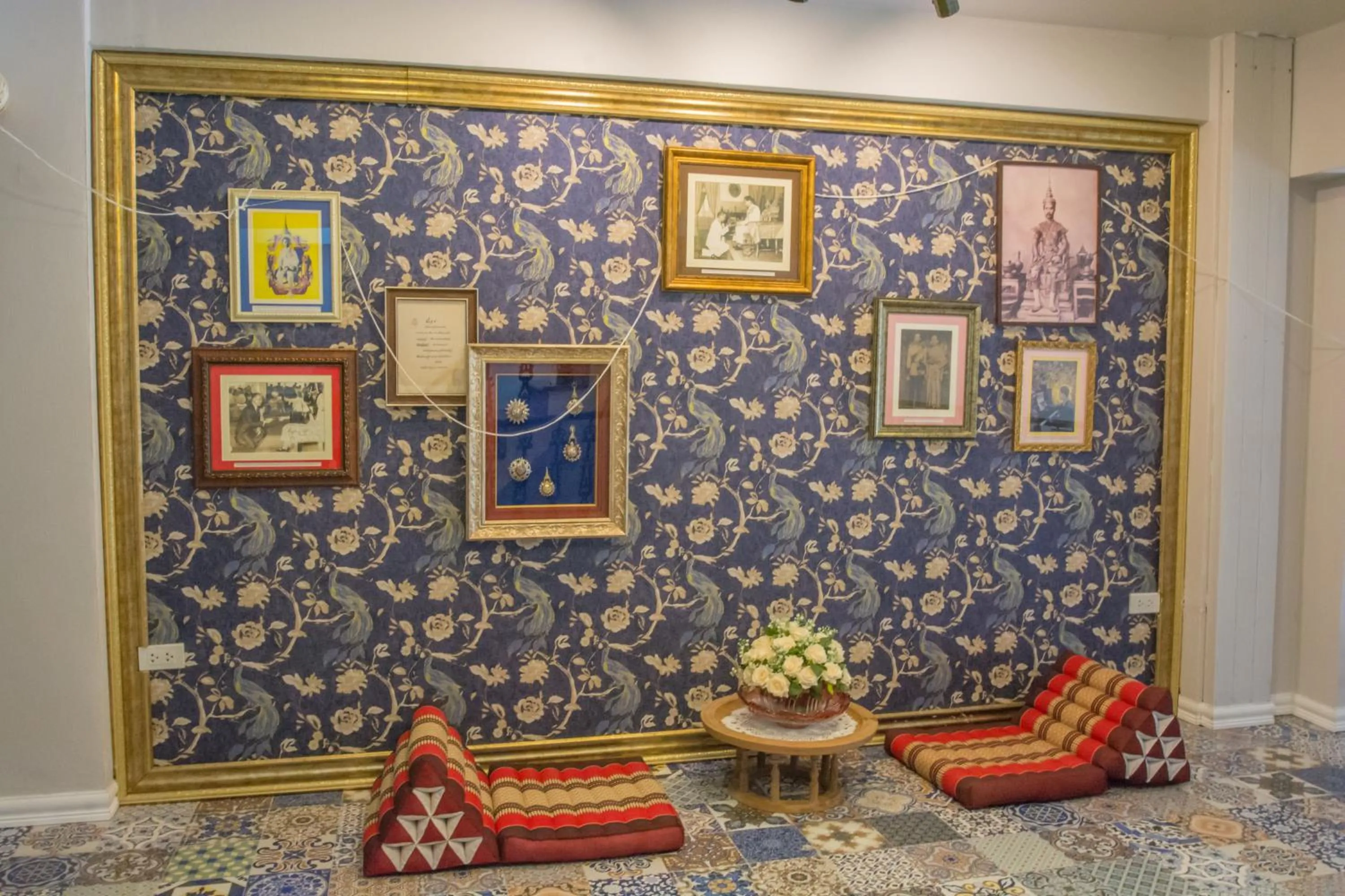 Decorative detail in Sridonchai Heritage, Night Bazaar Chiang Mai