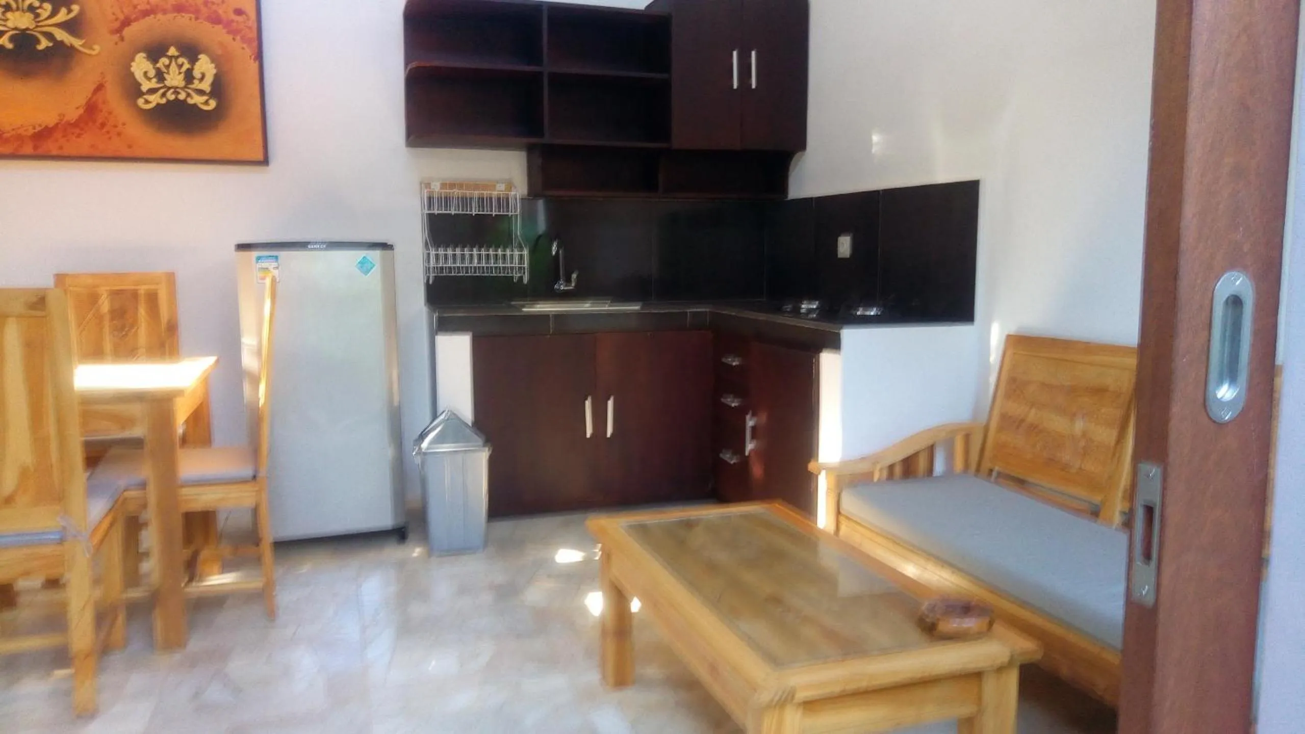 Kitchen or kitchenette in The Garden Villa