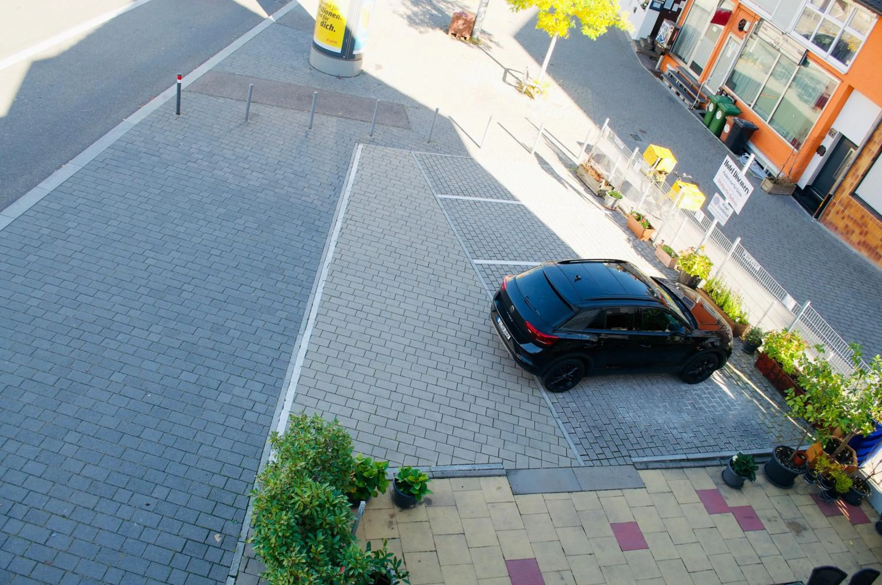 Parking in Hotel Discovery