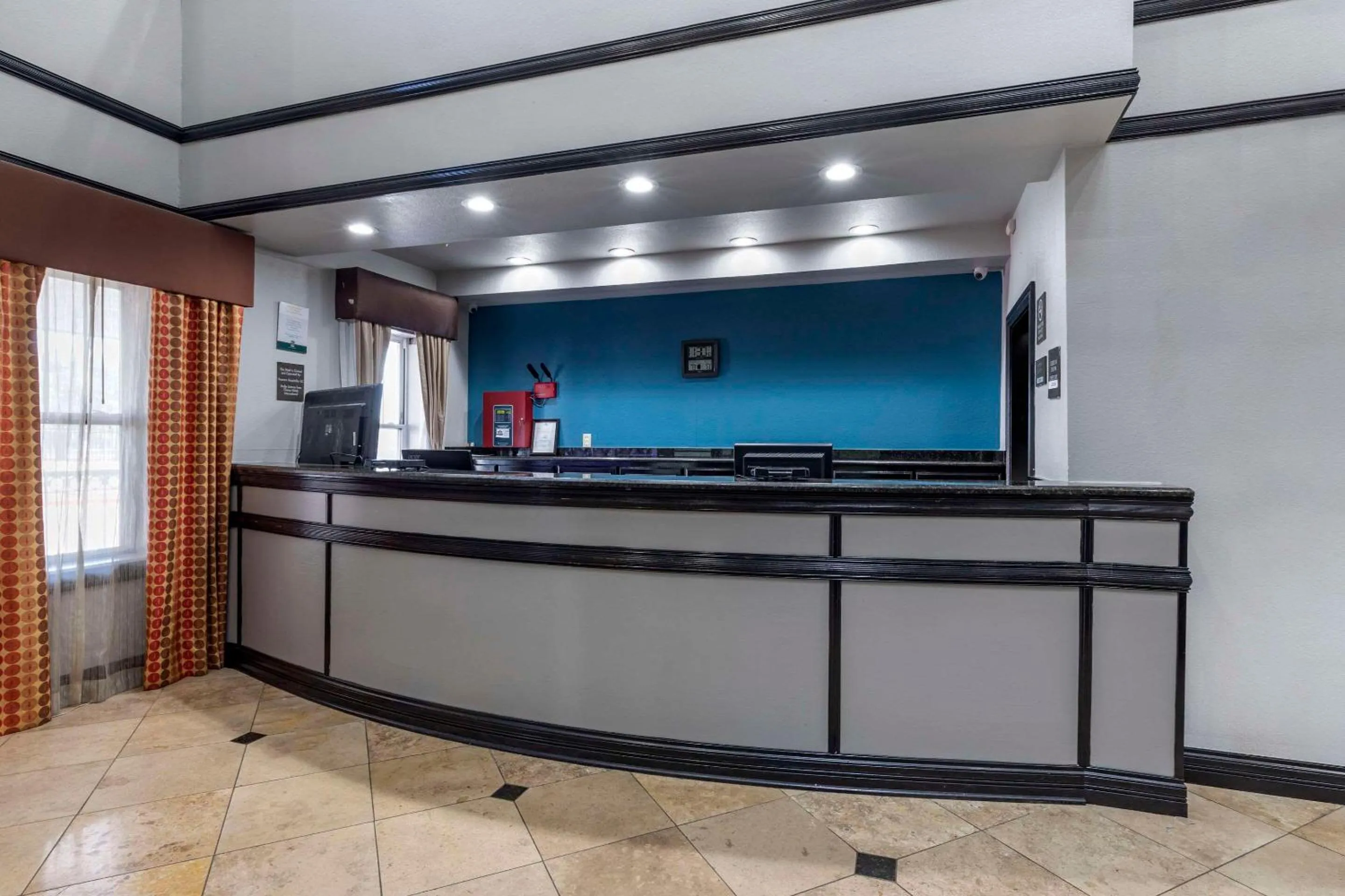 Lobby or reception in Quality Inn & Suites I-35 E-Walnut Hill