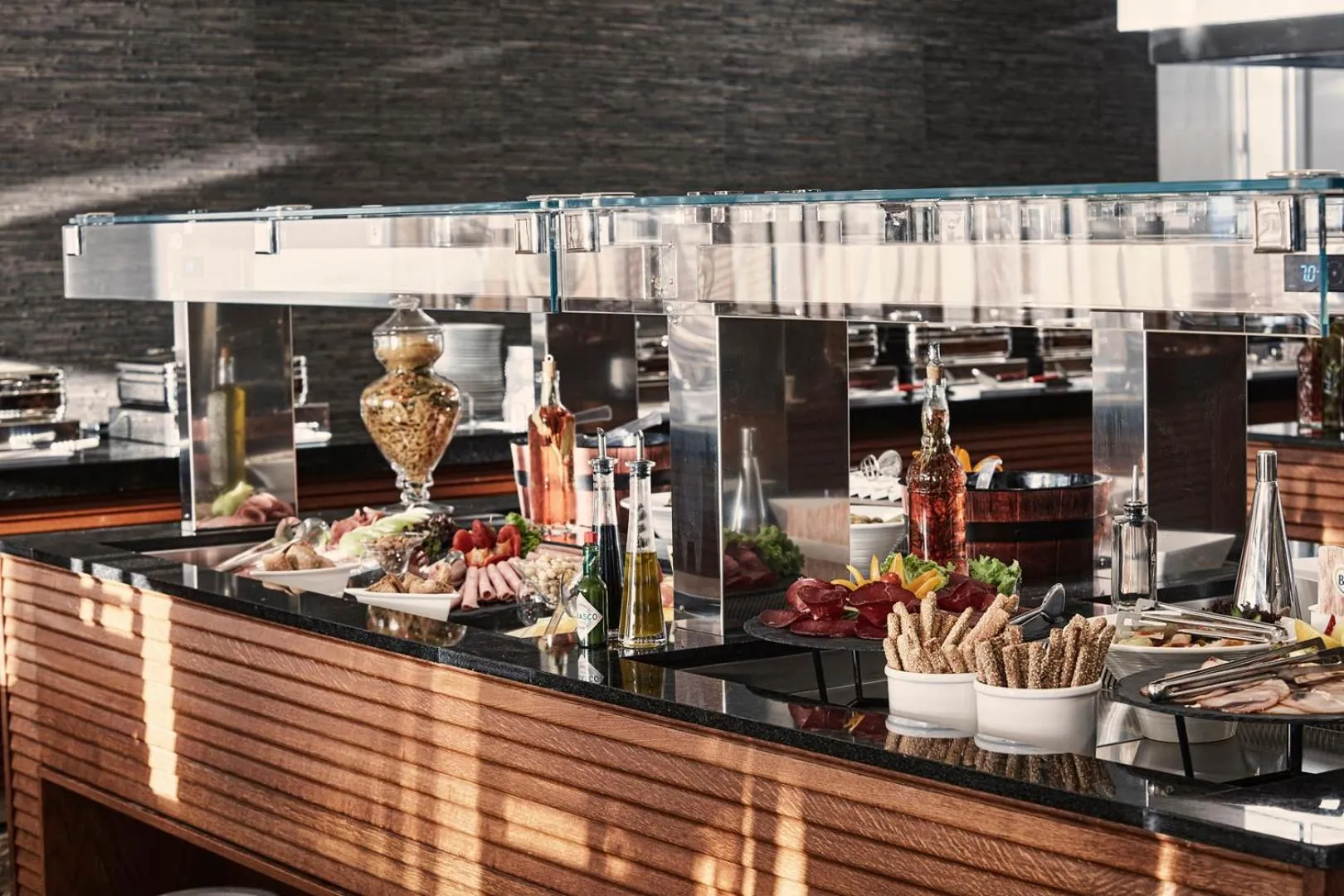 Restaurant/places to eat in Kontokali Bay Resort & Spa