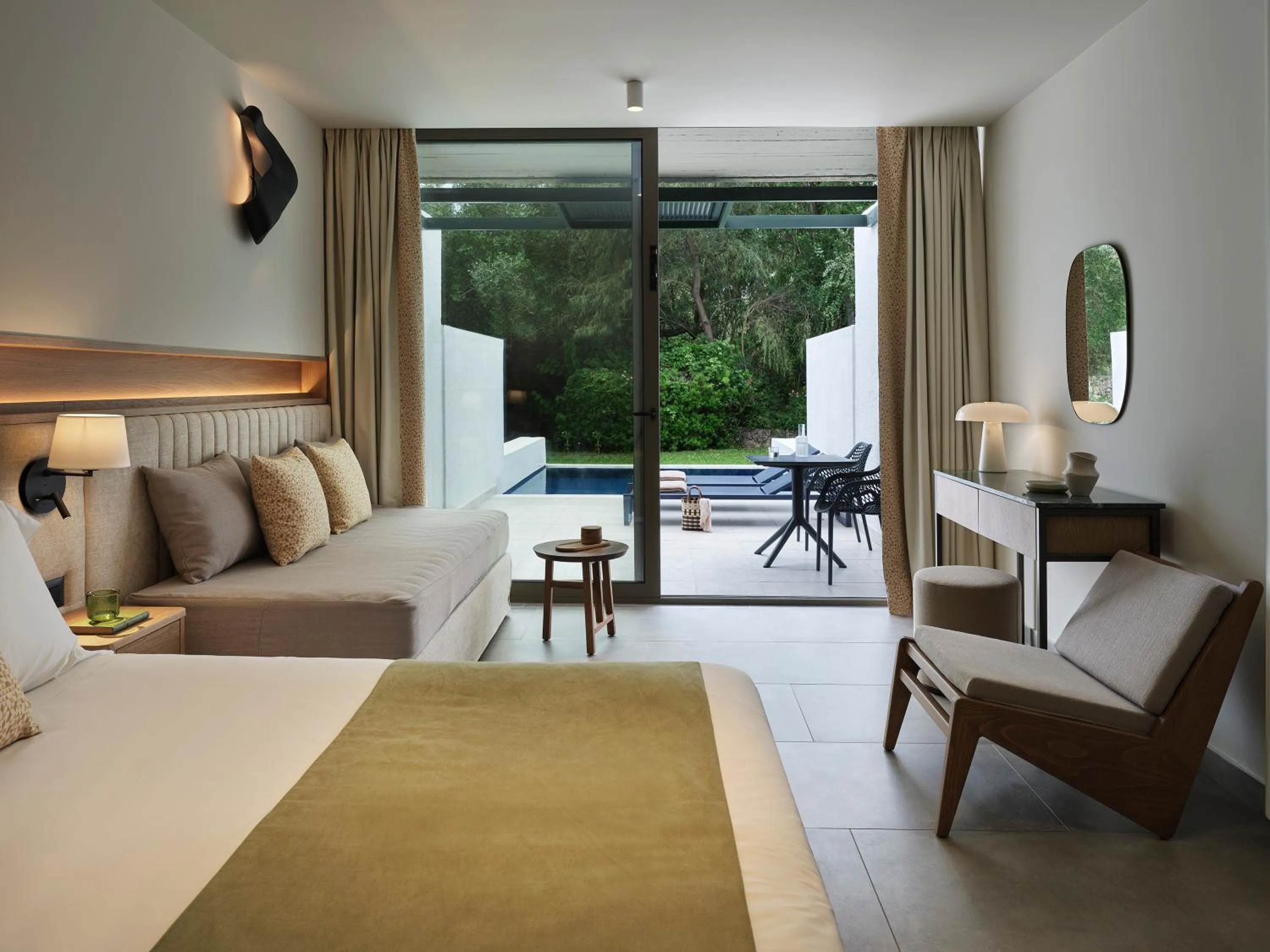 Bed in Kontokali Bay Resort & Spa