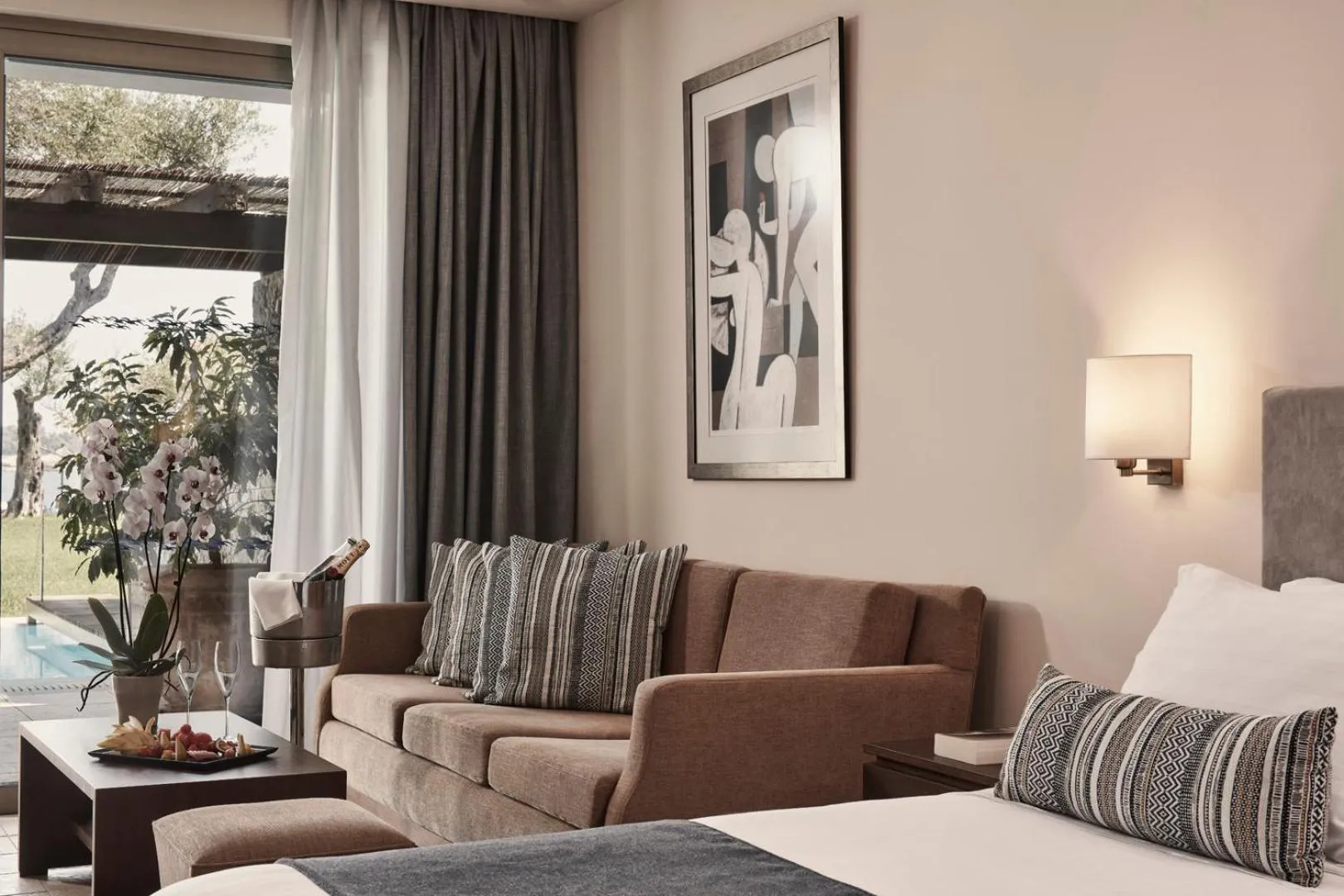 Bed in Kontokali Bay Resort & Spa