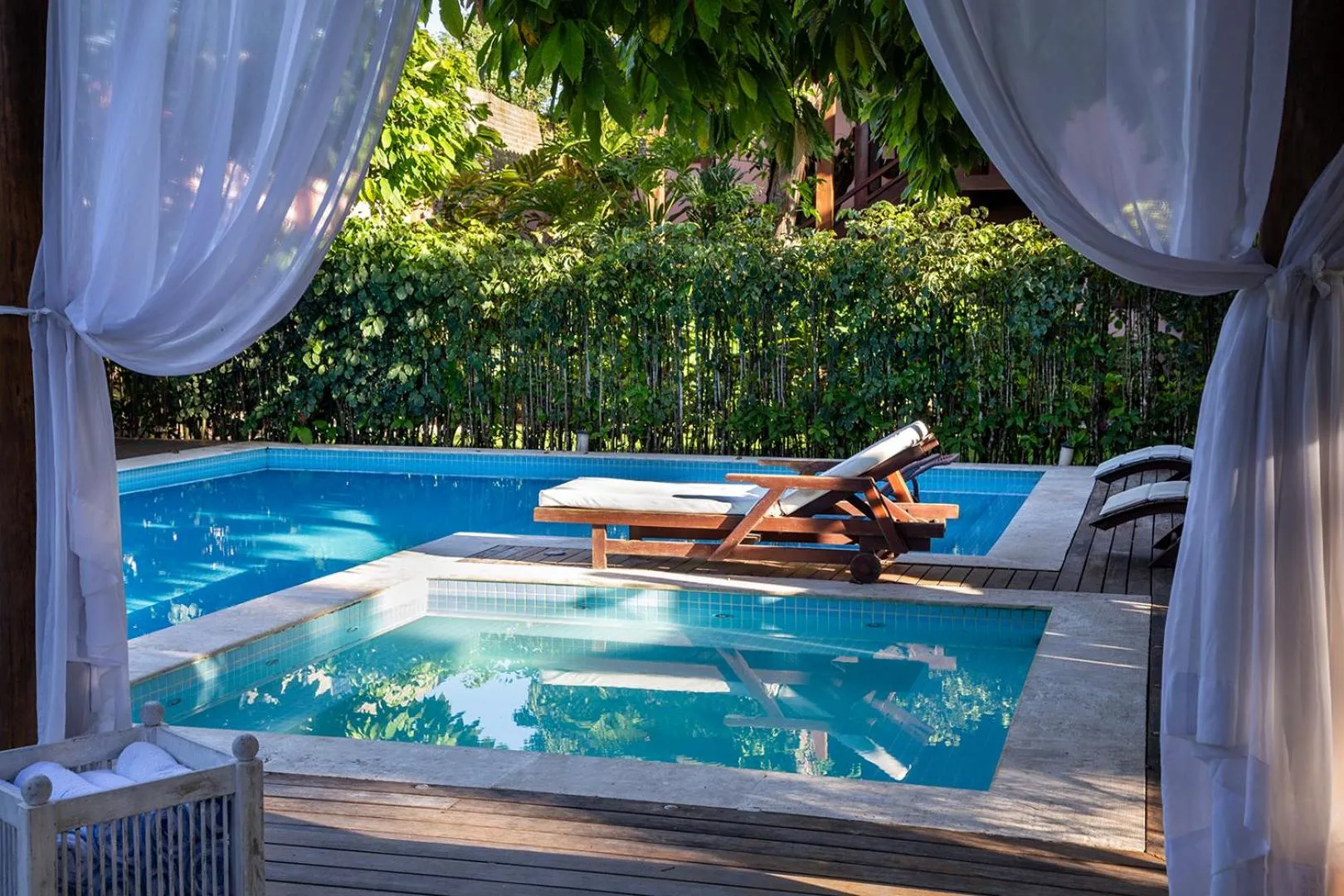 Swimming pool in Pousada Quarto Crescente