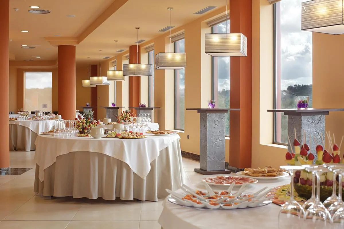 Restaurant/places to eat in Hotel Spa Norat Torre Do Deza 4* Superior