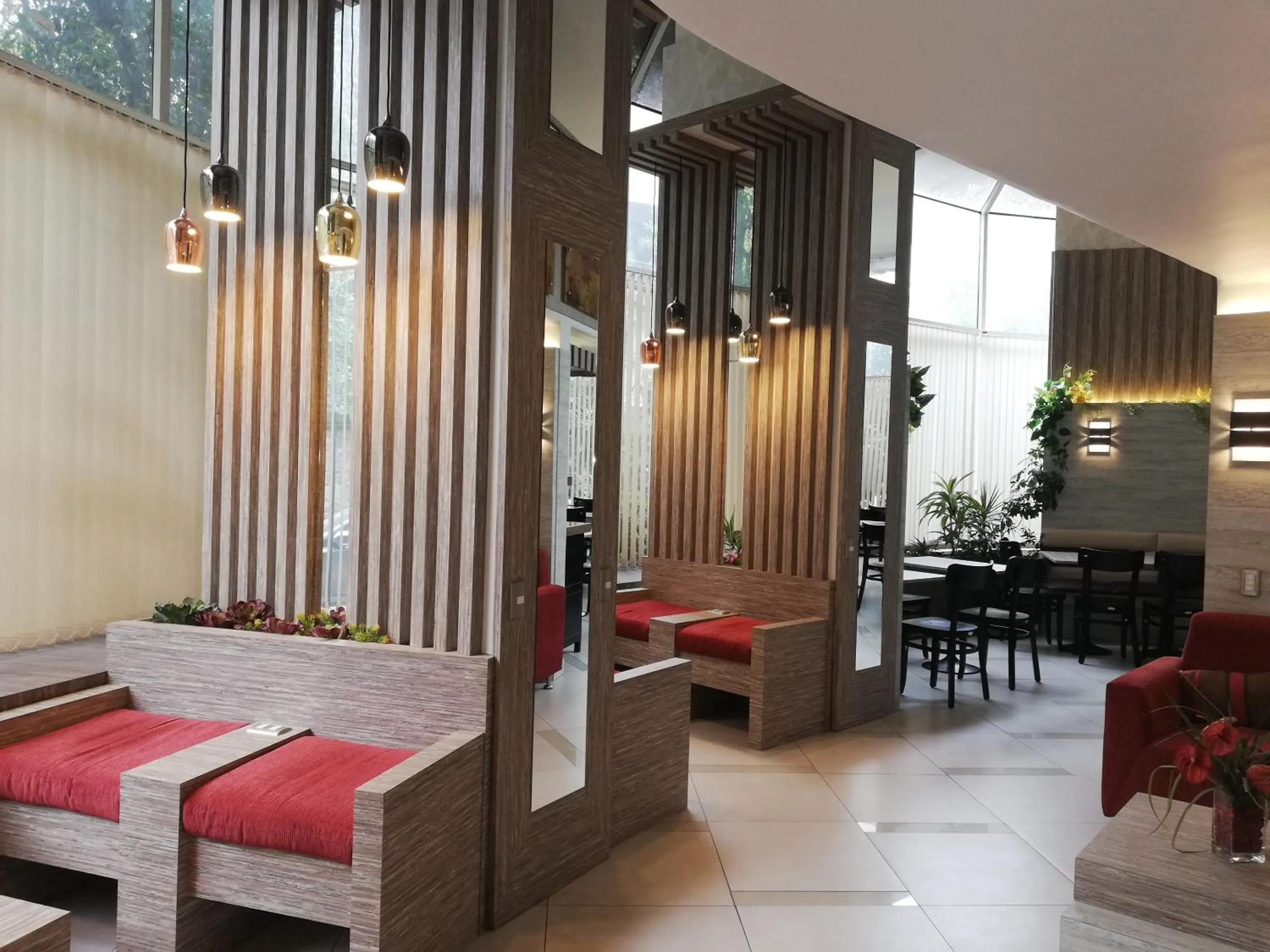 Communal lounge/ TV room in Hotel Montecarlo Santiago