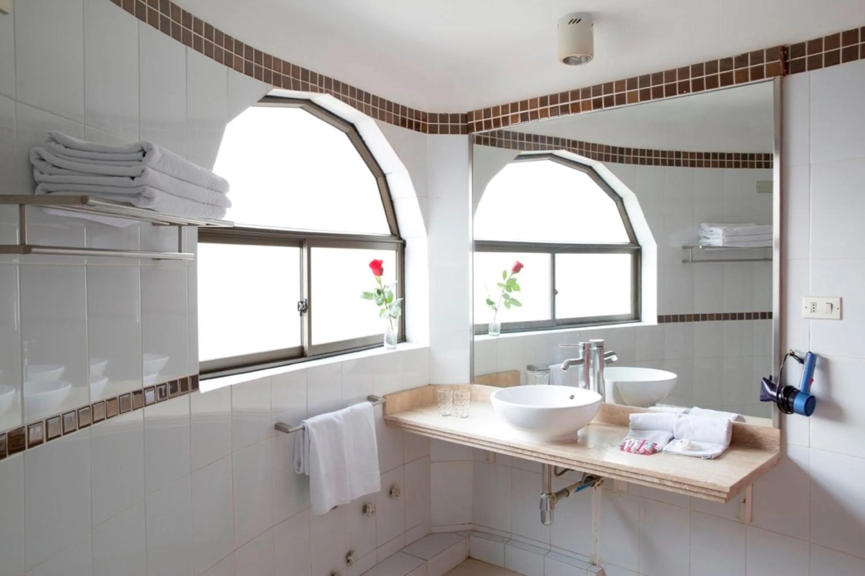 Bathroom in Hotel Montecarlo Santiago