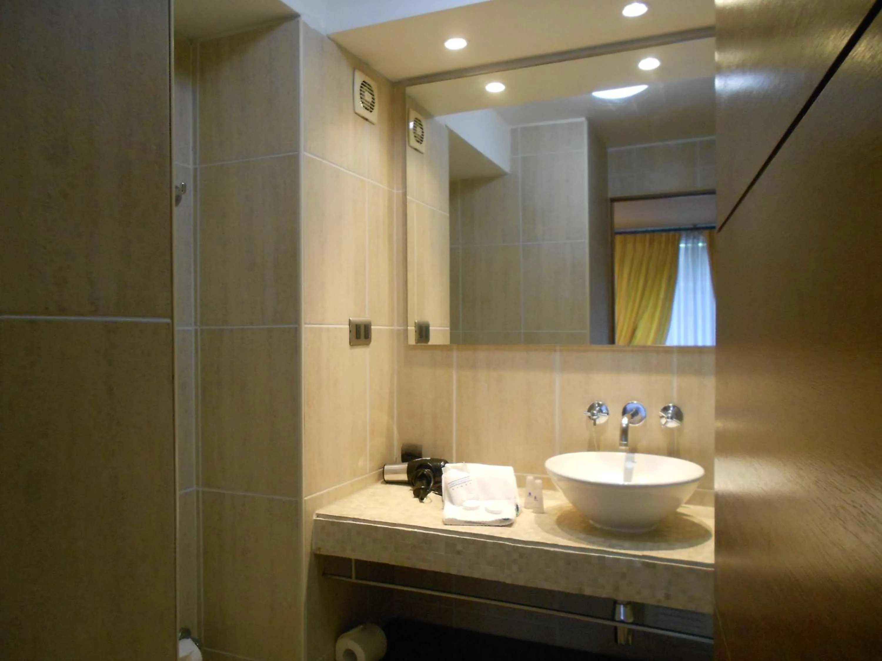 Bathroom in Andes Suites