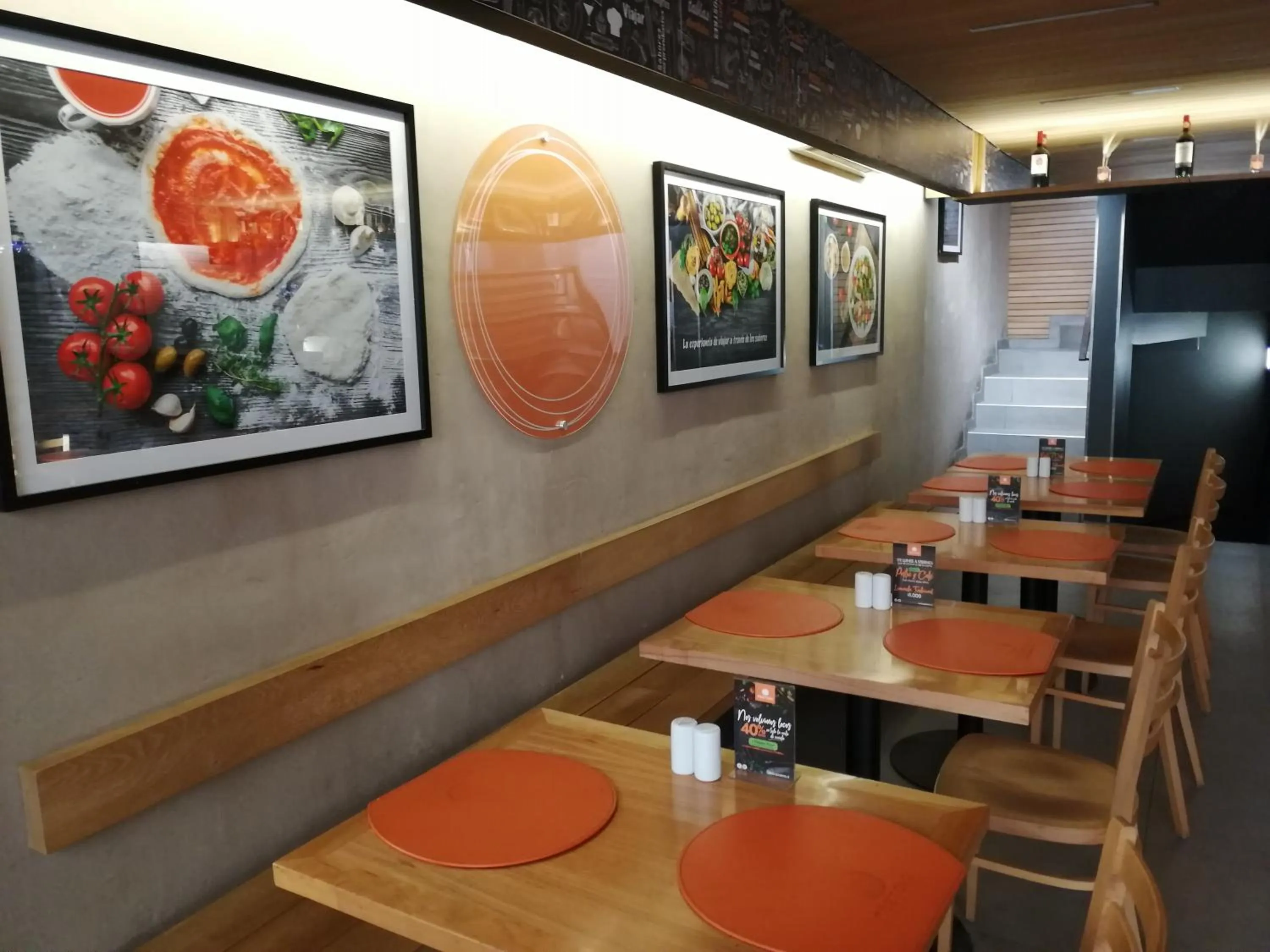 Restaurant/places to eat in Andes Suites