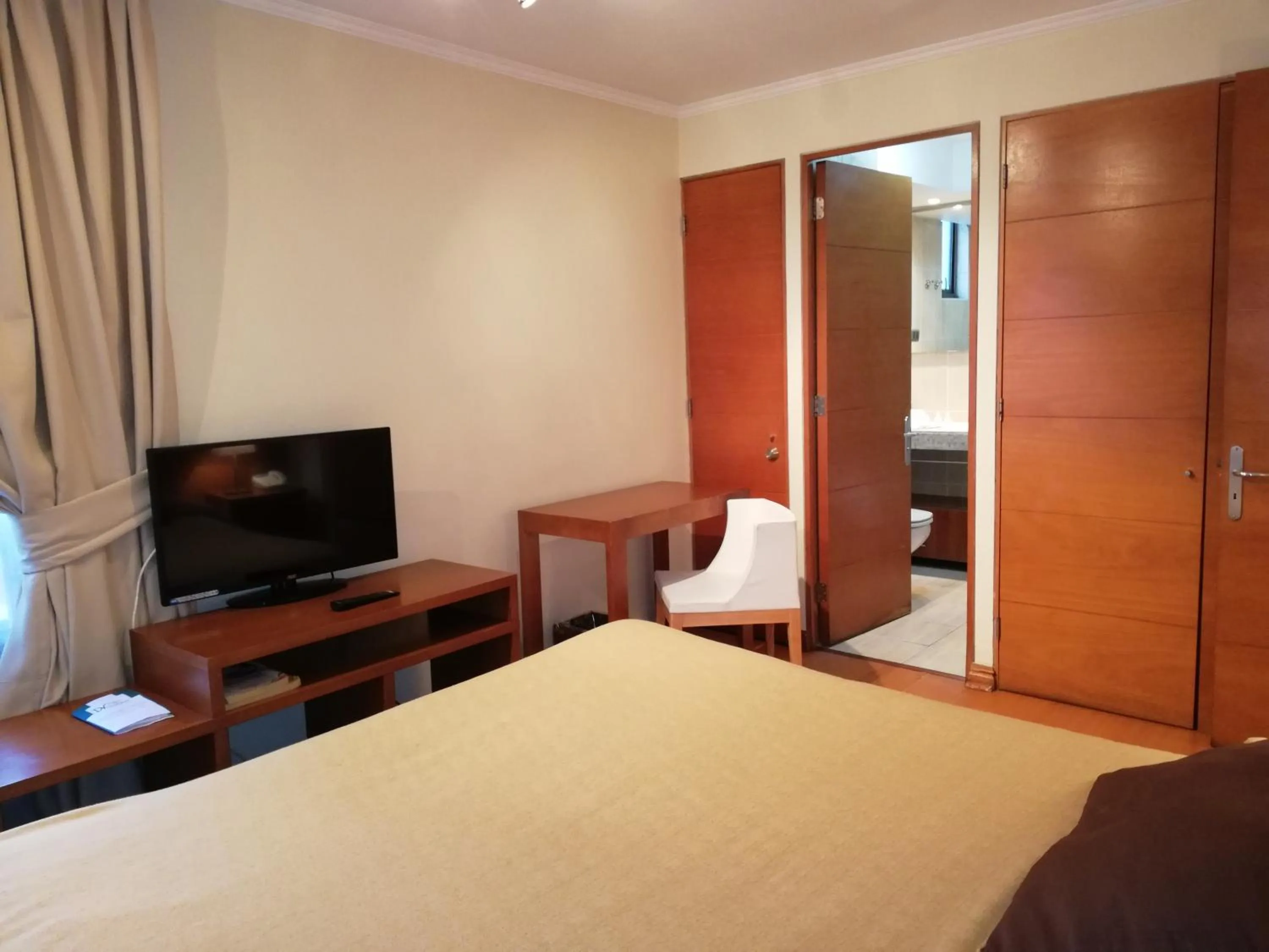 Bedroom, Bed in Andes Suites