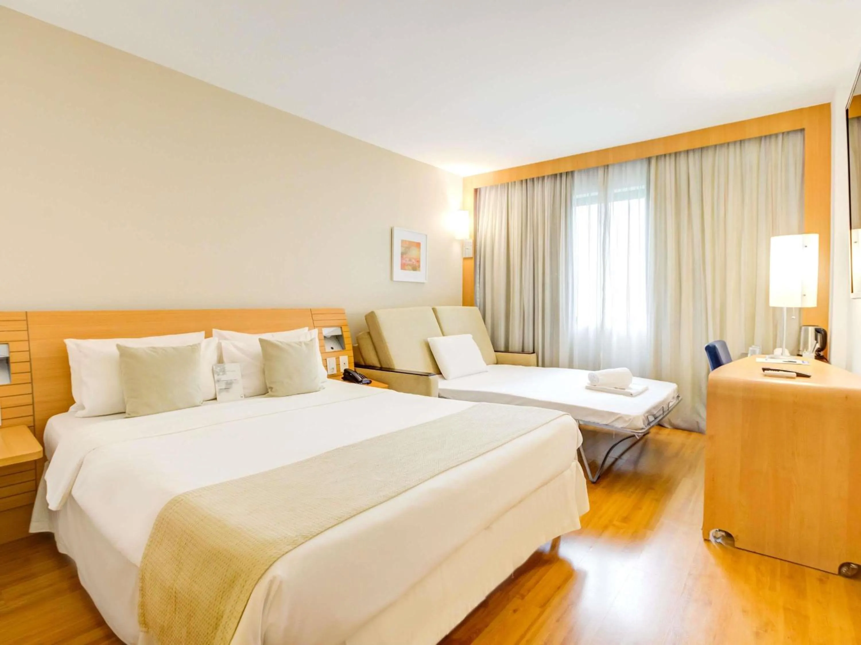 Bedroom, Bed in Novotel RJ Santos Dumont